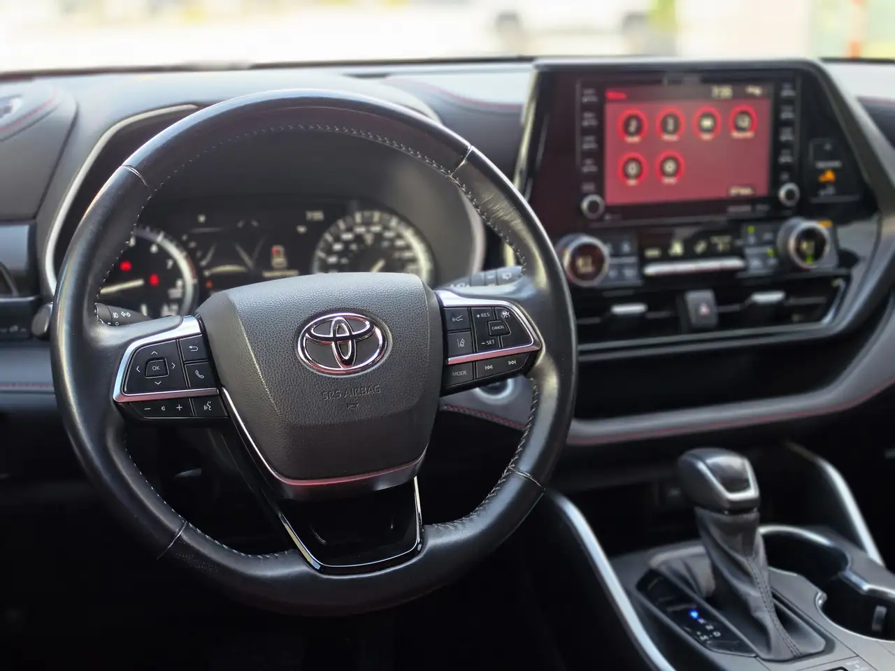 Toyota Highlander снимка Toyota Highlander