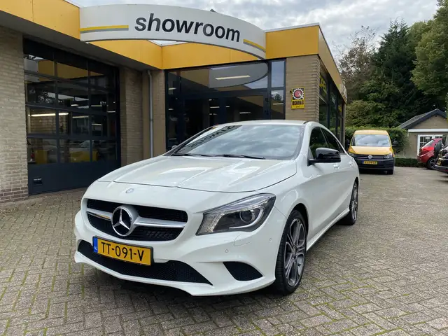 Mercedes-Benz CLA 220 CDI Ambition Automaat Navi
