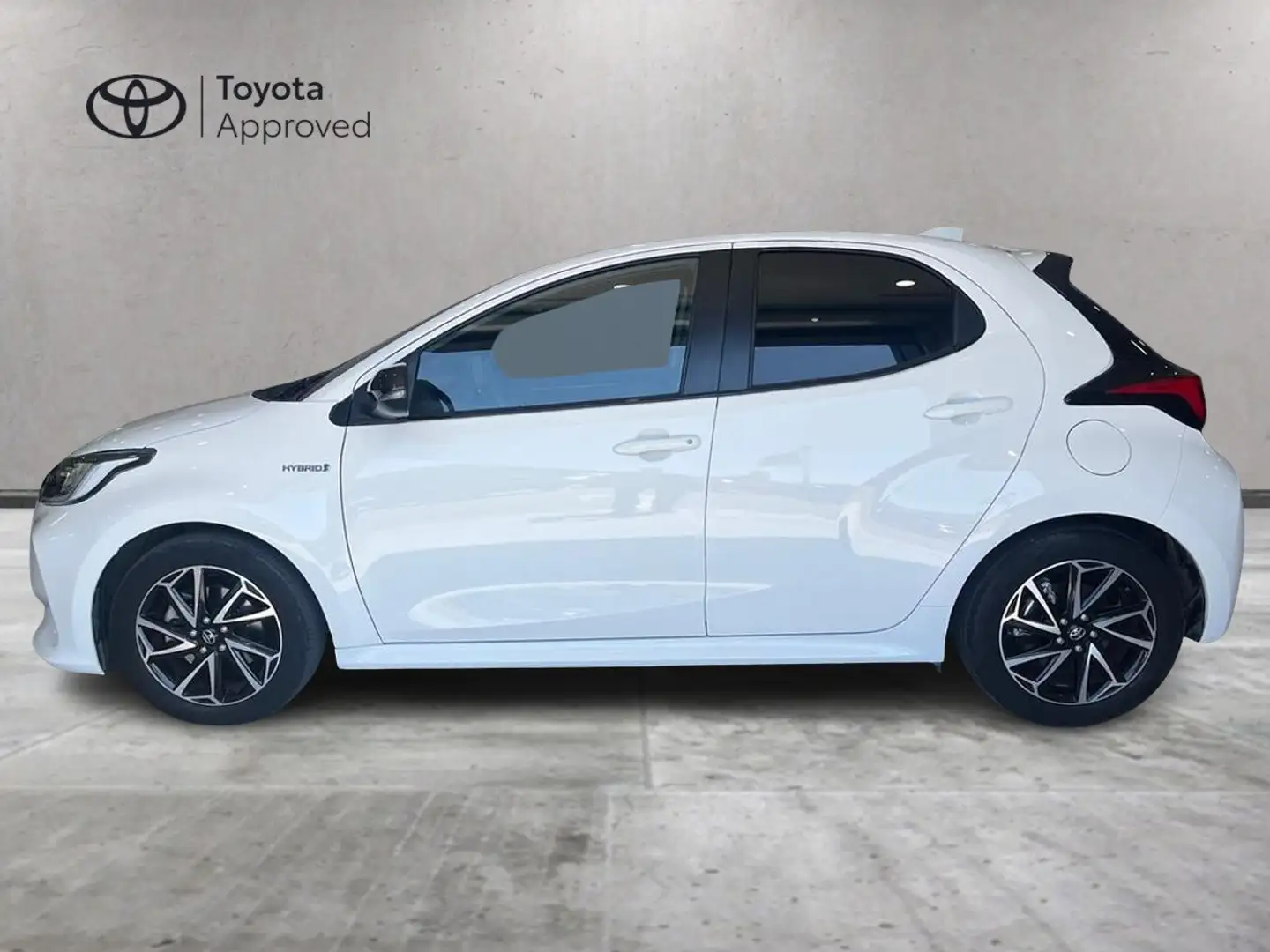Toyota Yaris Yaris 1.5h Lounge Bianco - 2