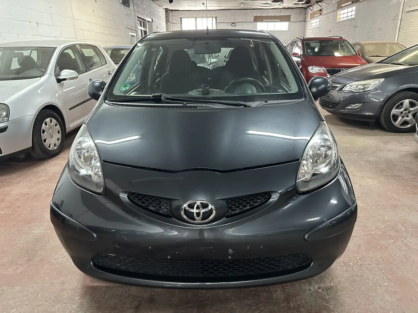 Toyota Aygo 1.0 VVT-i Sport - 2
