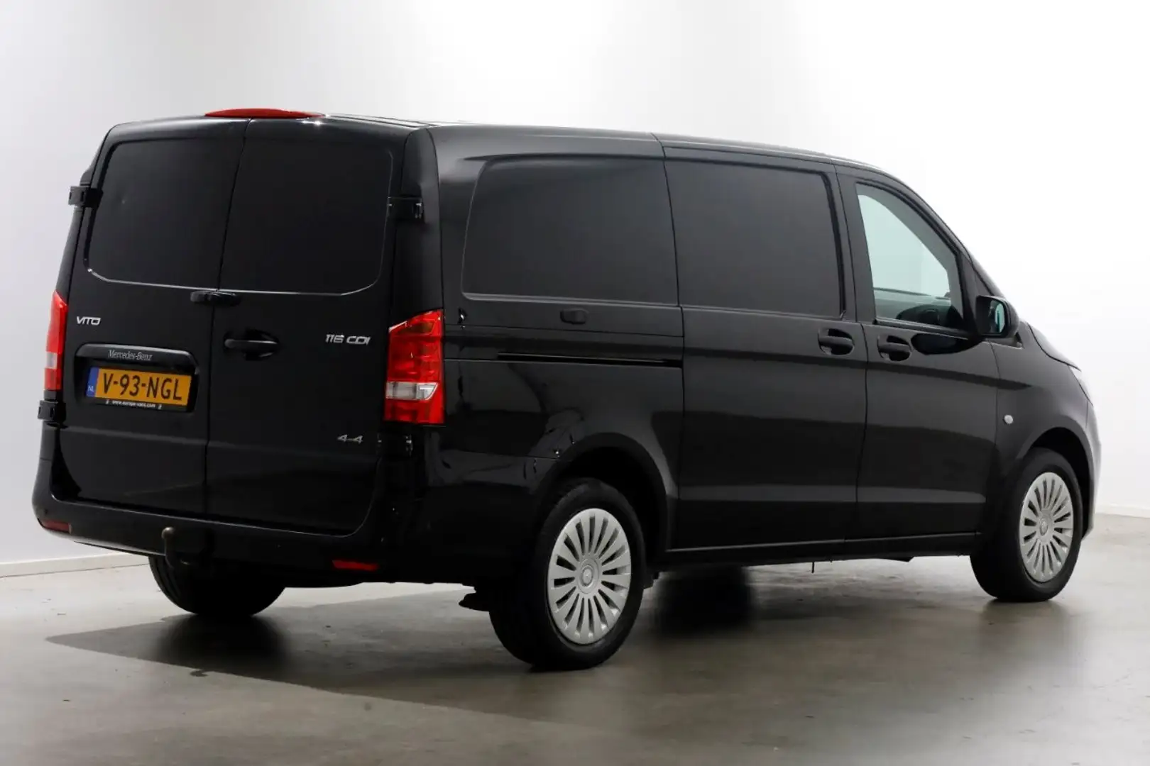 Mercedes-Benz Vito 116 CDI 163pk 7G Automaat Lang 4x4 ZG2 LED/Camera Zwart - 2