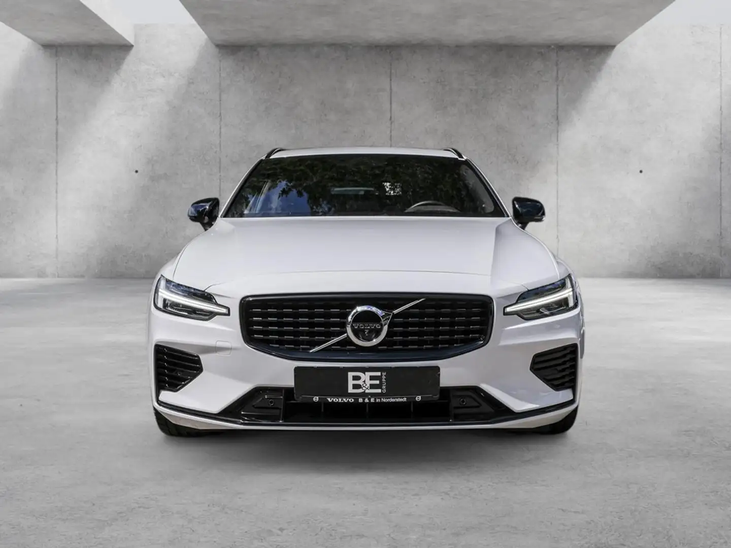 Volvo V60 T6 Recharge Plug-In Hybrid AWD R-Design Weiß - 2