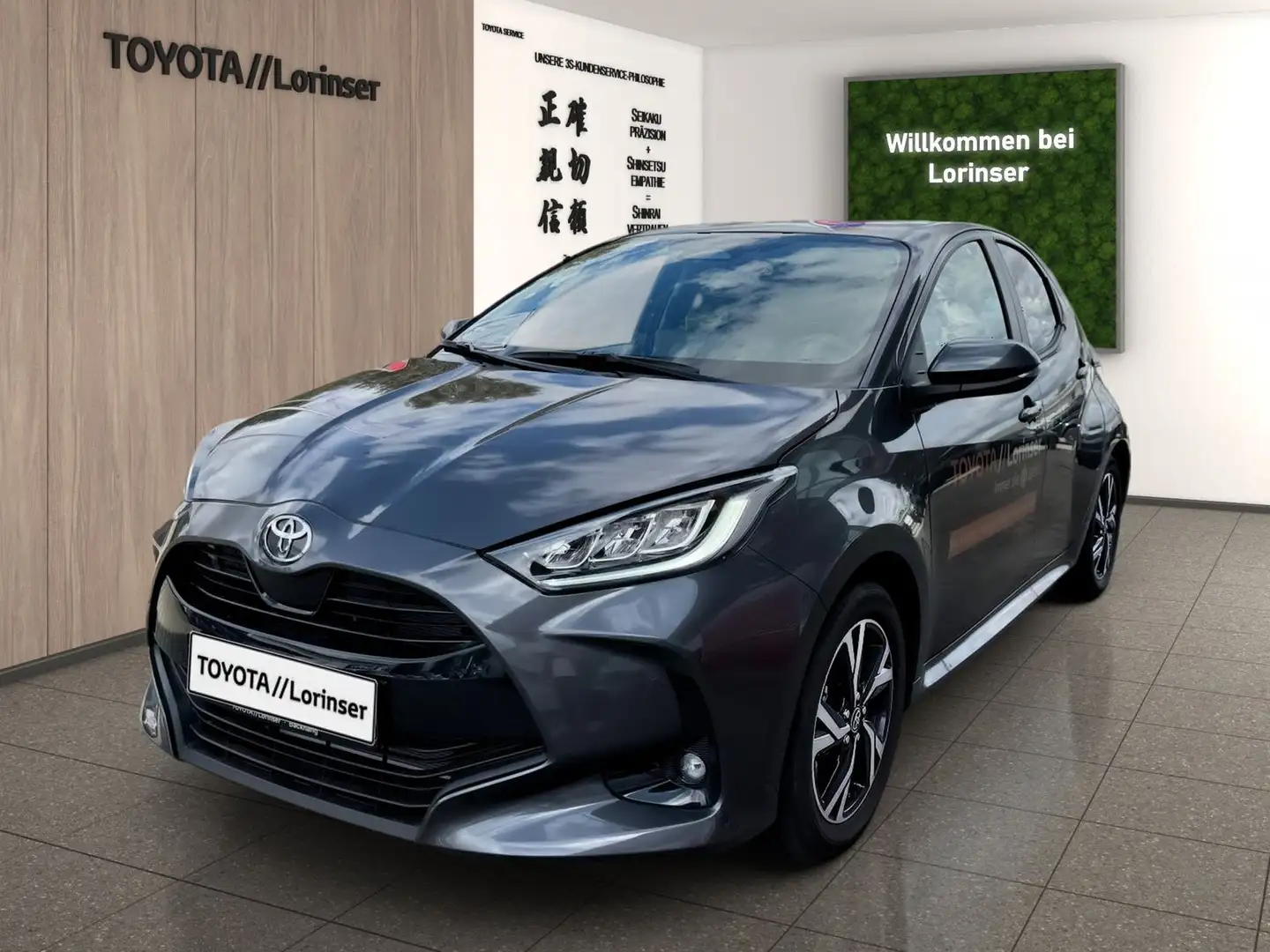 Toyota Yaris - 1.5 l Hybrid Teamplayer AUT Grijs - 1