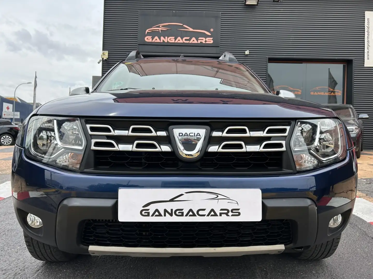 Dacia Duster 1.2 TCE Laureate 4x2 125 plava - 1