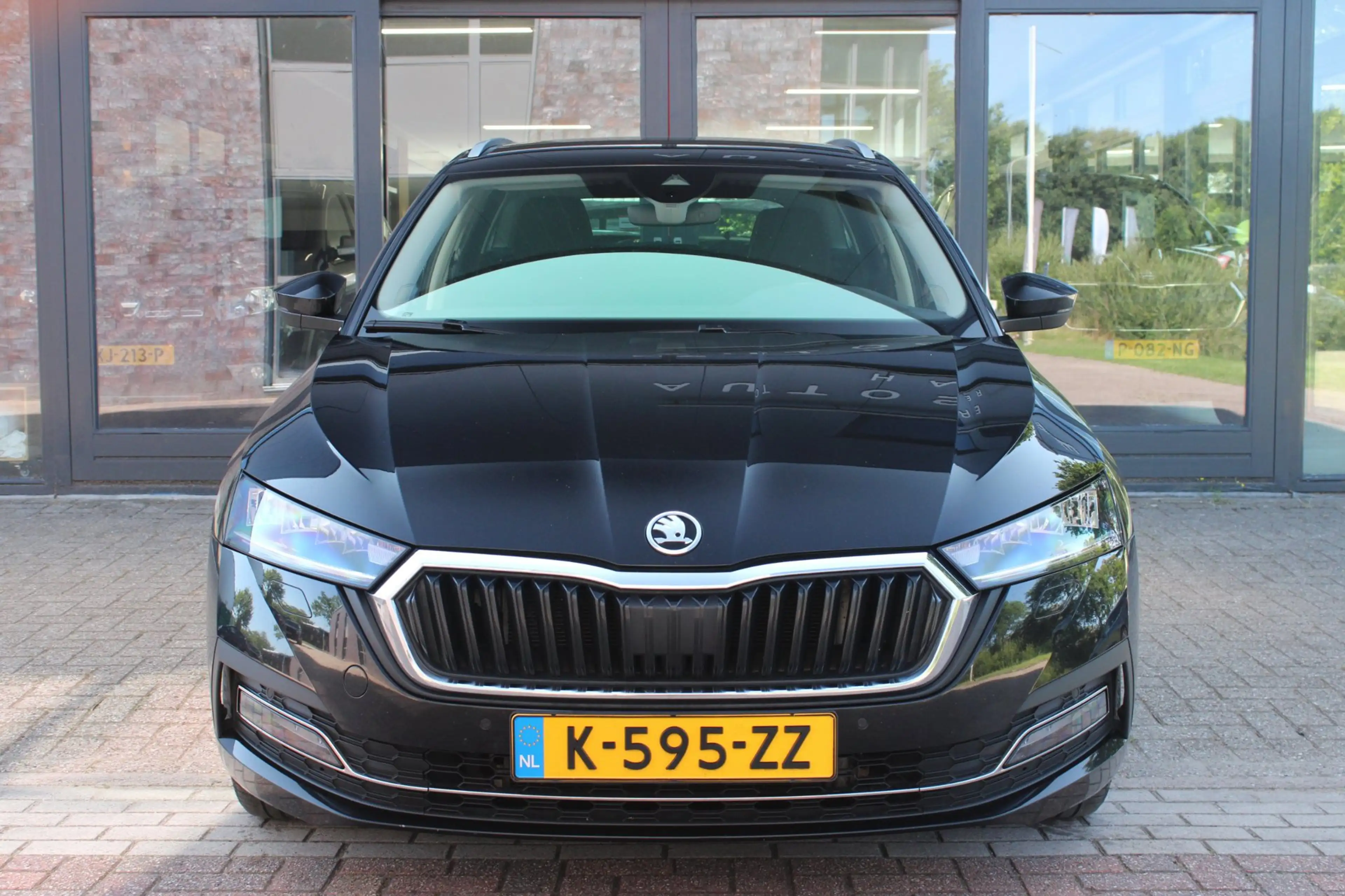 Skoda Octavia Combi 1.4 TSI HYBRID|PHEV Business Edition+ | Adap — photo 2