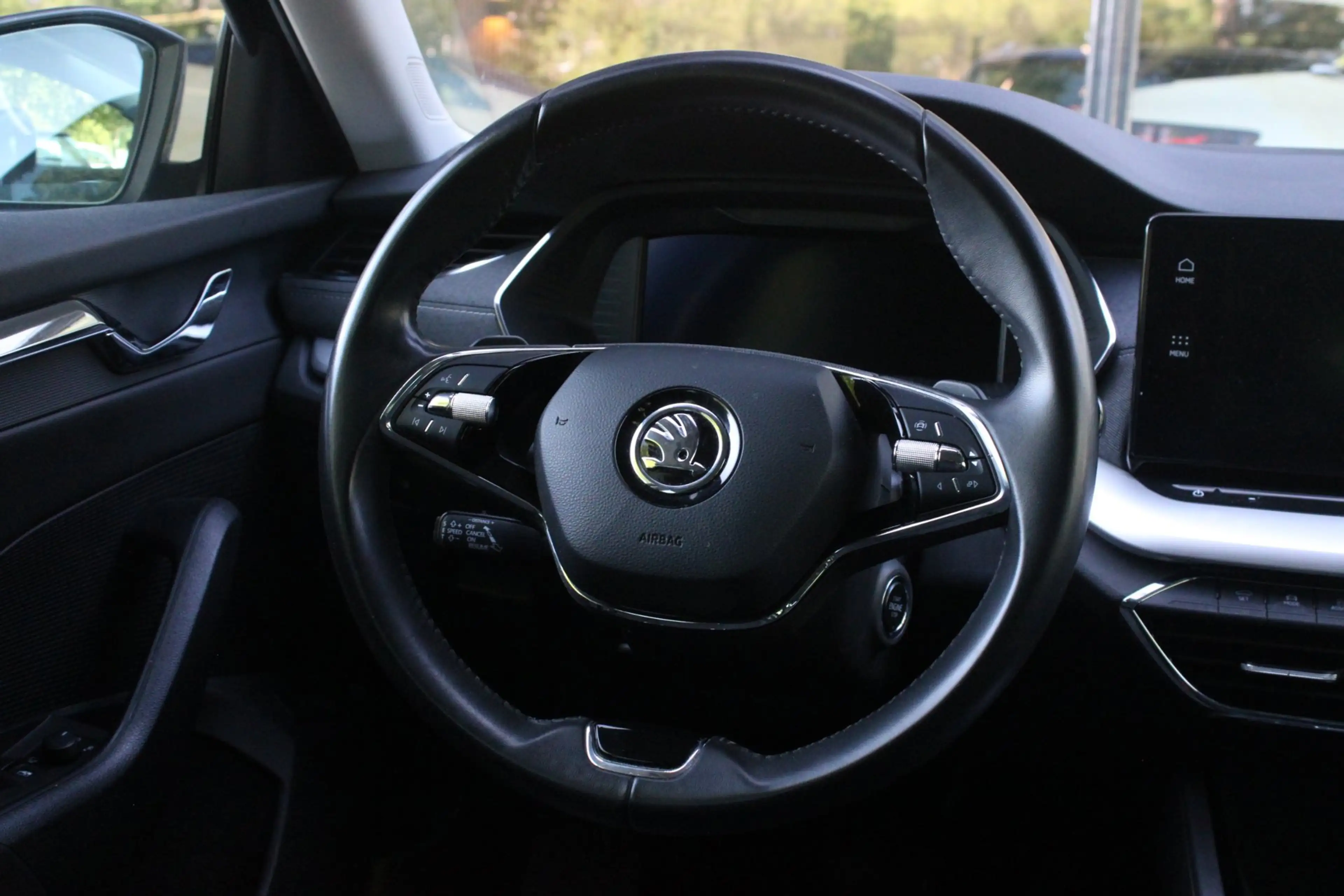 Skoda Octavia Combi 1.4 TSI HYBRID|PHEV Business Edition+ | Adap — photo 13