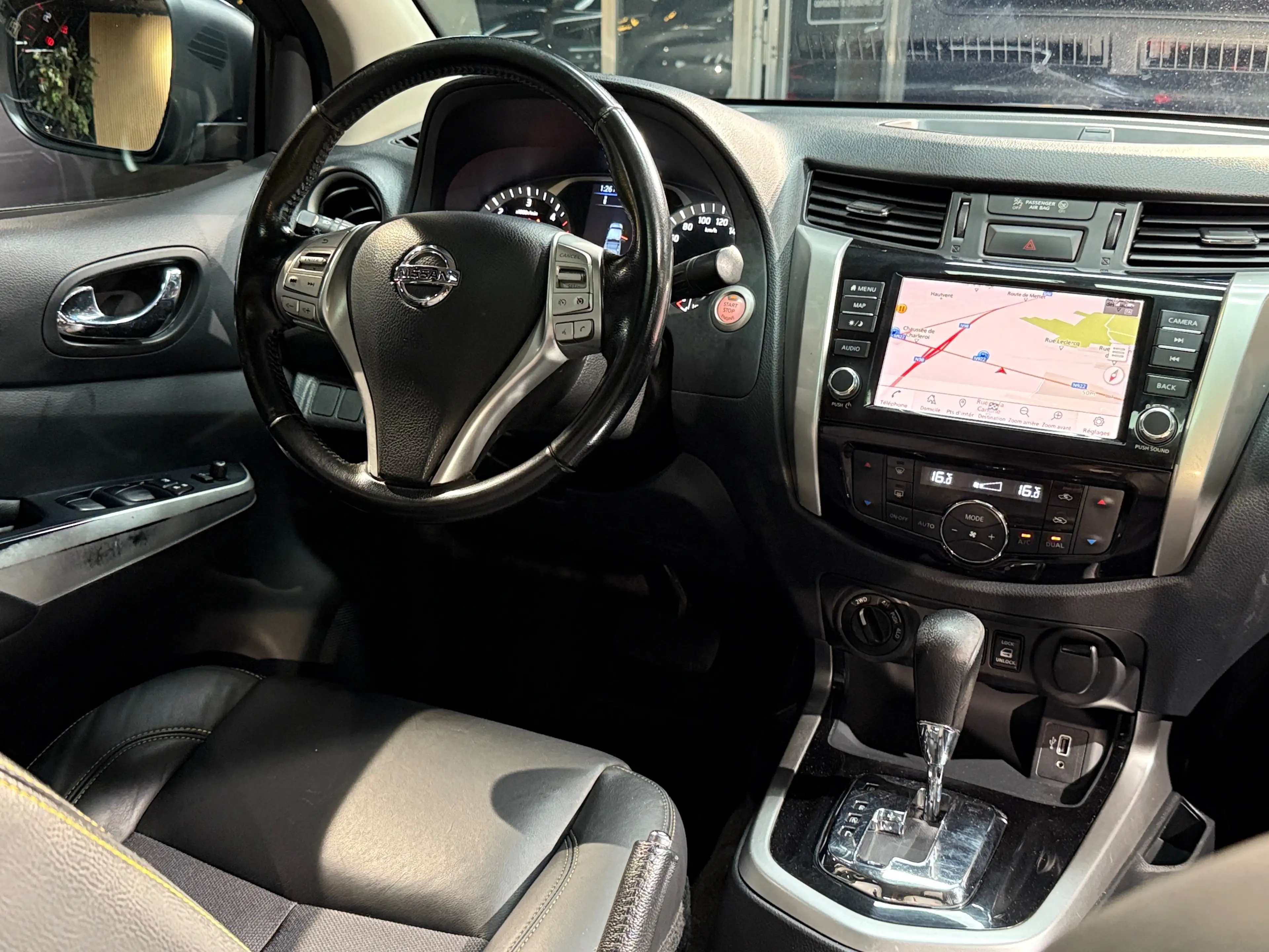 Nissan Navara 2.3 dCi 4WD New N-Guard 190CH*BOITE AUTO*TOIT OUV. — photo 9