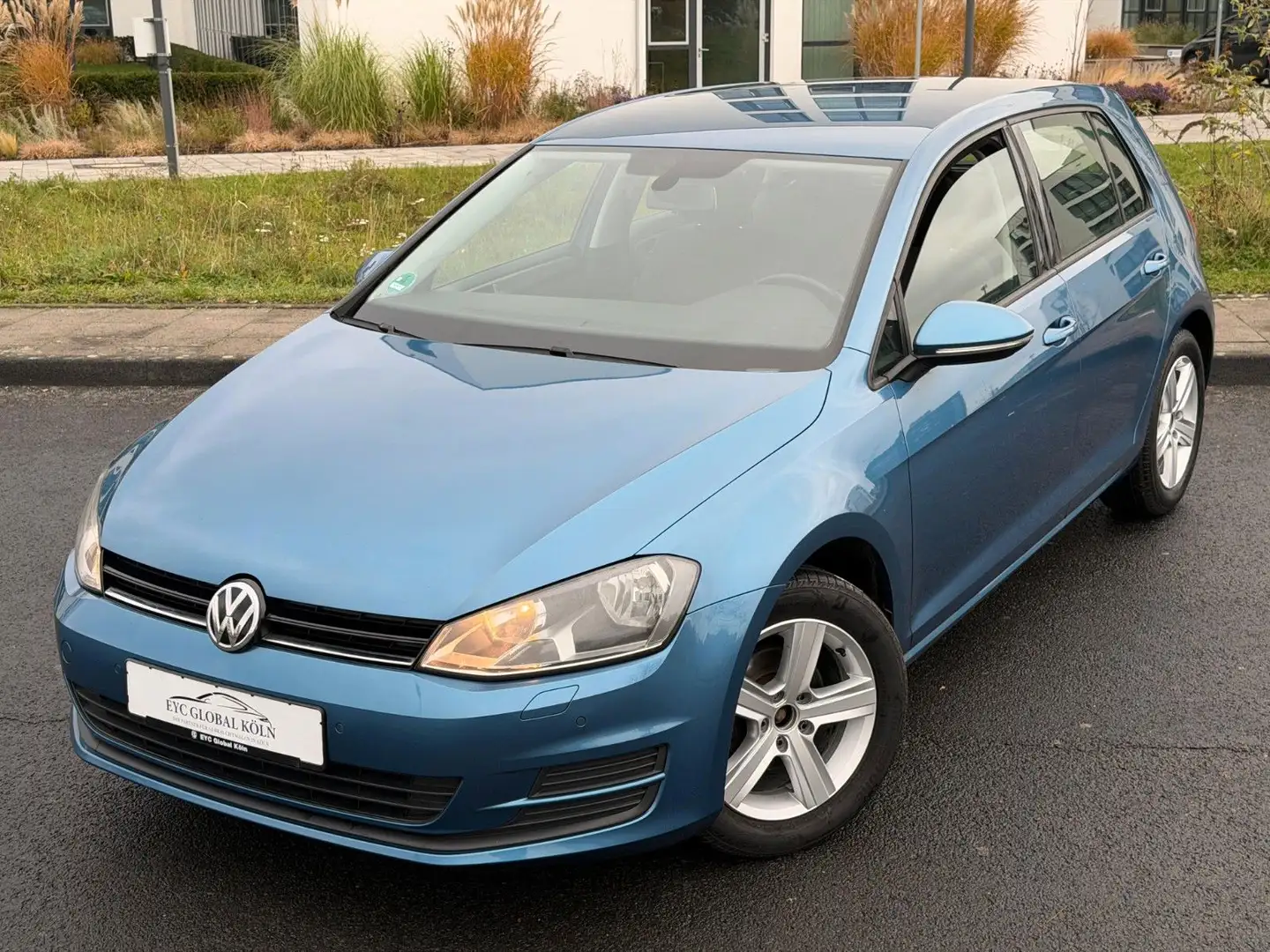 Volkswagen Golf VII Lim. Comfortline BMT Bleu - 2
