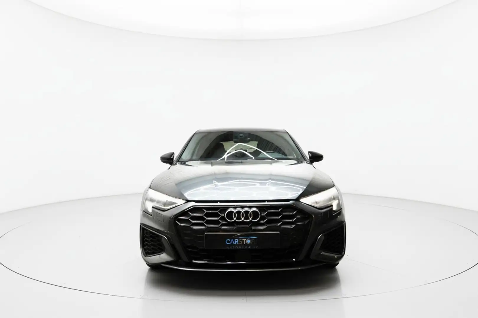 Audi A3 Sportback 45 TFSI e 3x S LINE VIRTUAL LEER MATRIX Grijs - 2