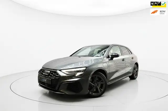 Audi A3 Sportback 45 TFSI e 3x S LINE VIRTUAL LEER MATRIX