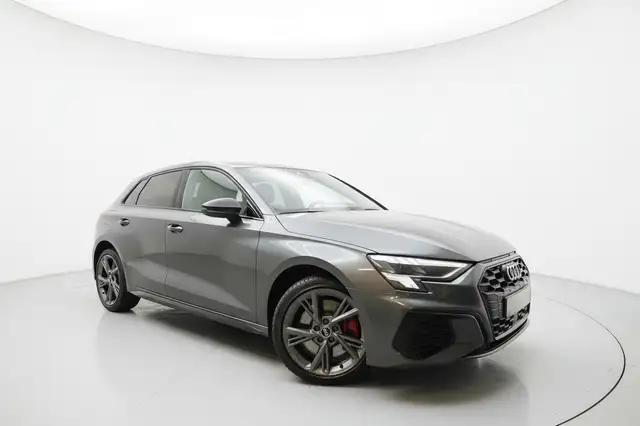 Audi A3 view 3