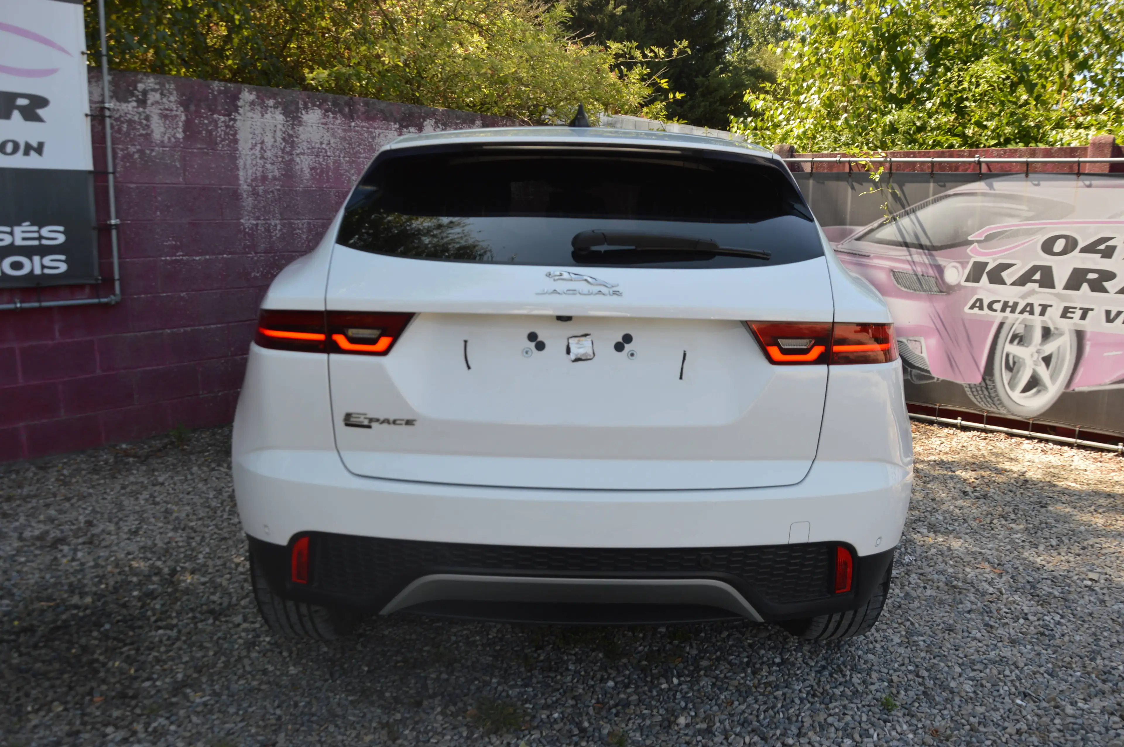 Jaguar E-Pace 2.0D AWD R-Dynamic NAV CAM CLIM CRUIS 63.761KM — photo 6
