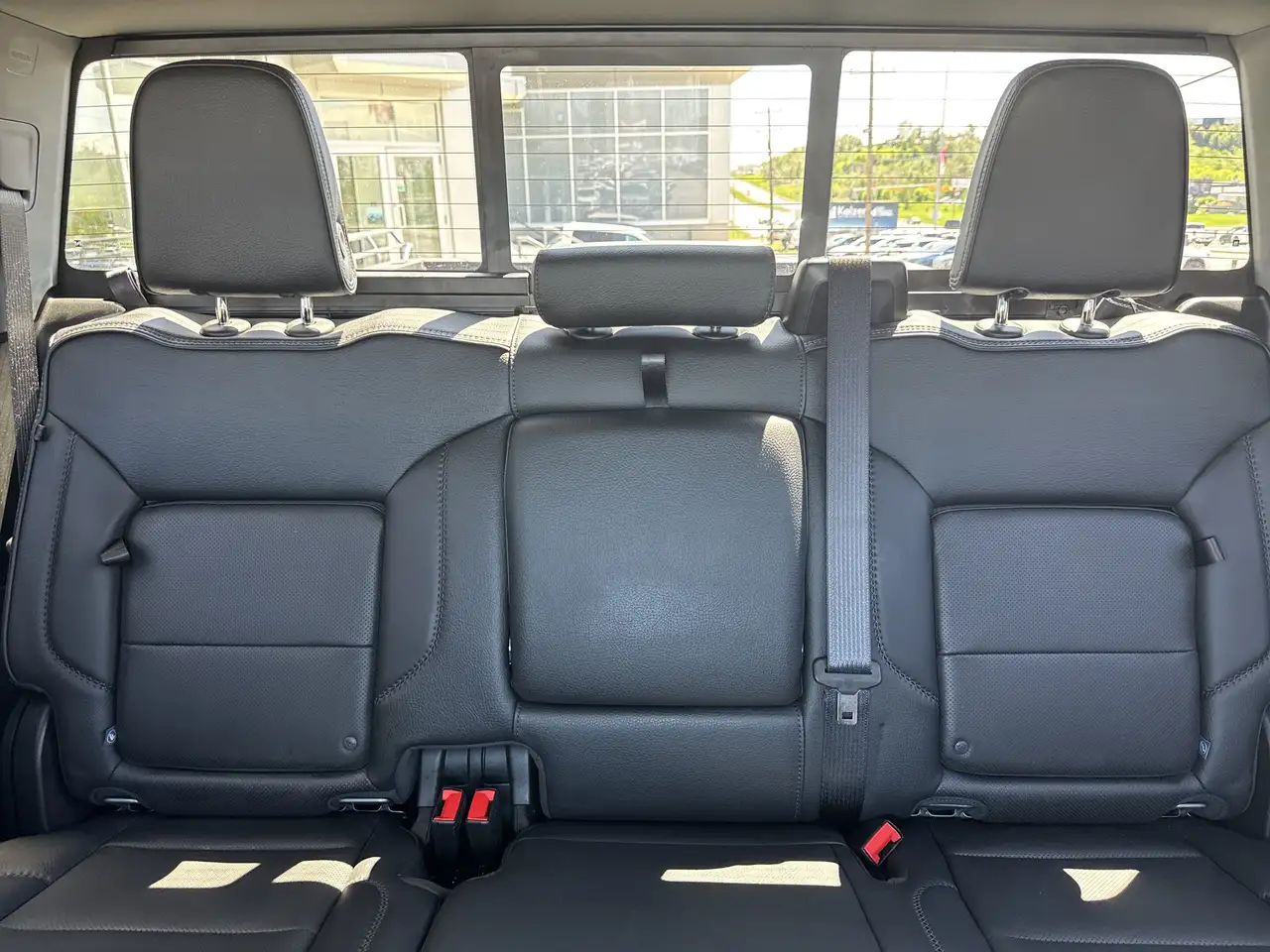 GMC Sierra 3500HD снимка GMC Sierra 3500HD