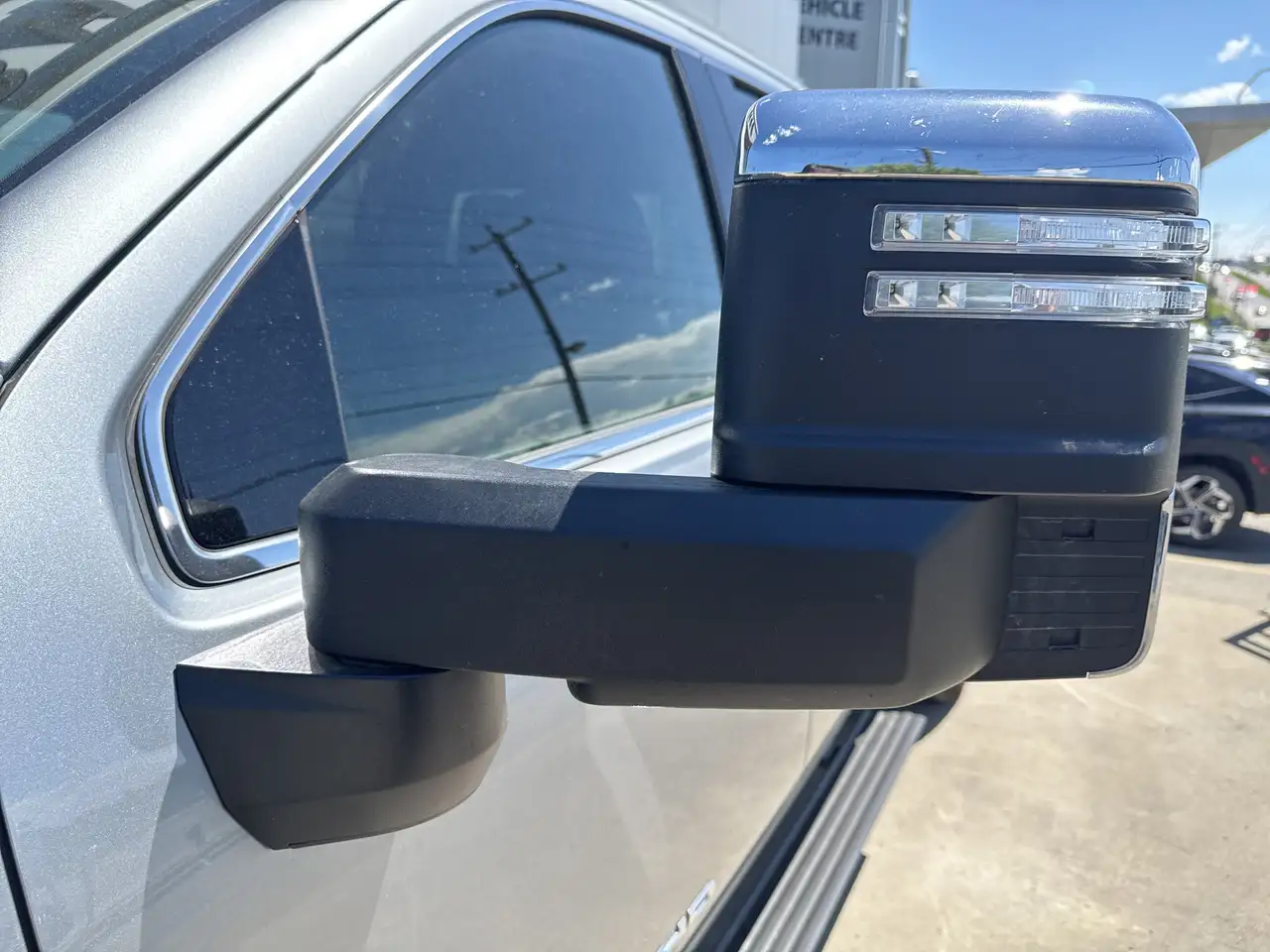 GMC Sierra 3500HD снимка GMC Sierra 3500HD