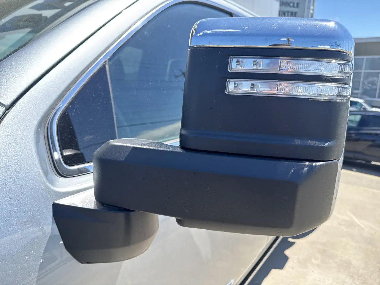 GMC Sierra 3500HD снимка GMC Sierra 3500HD