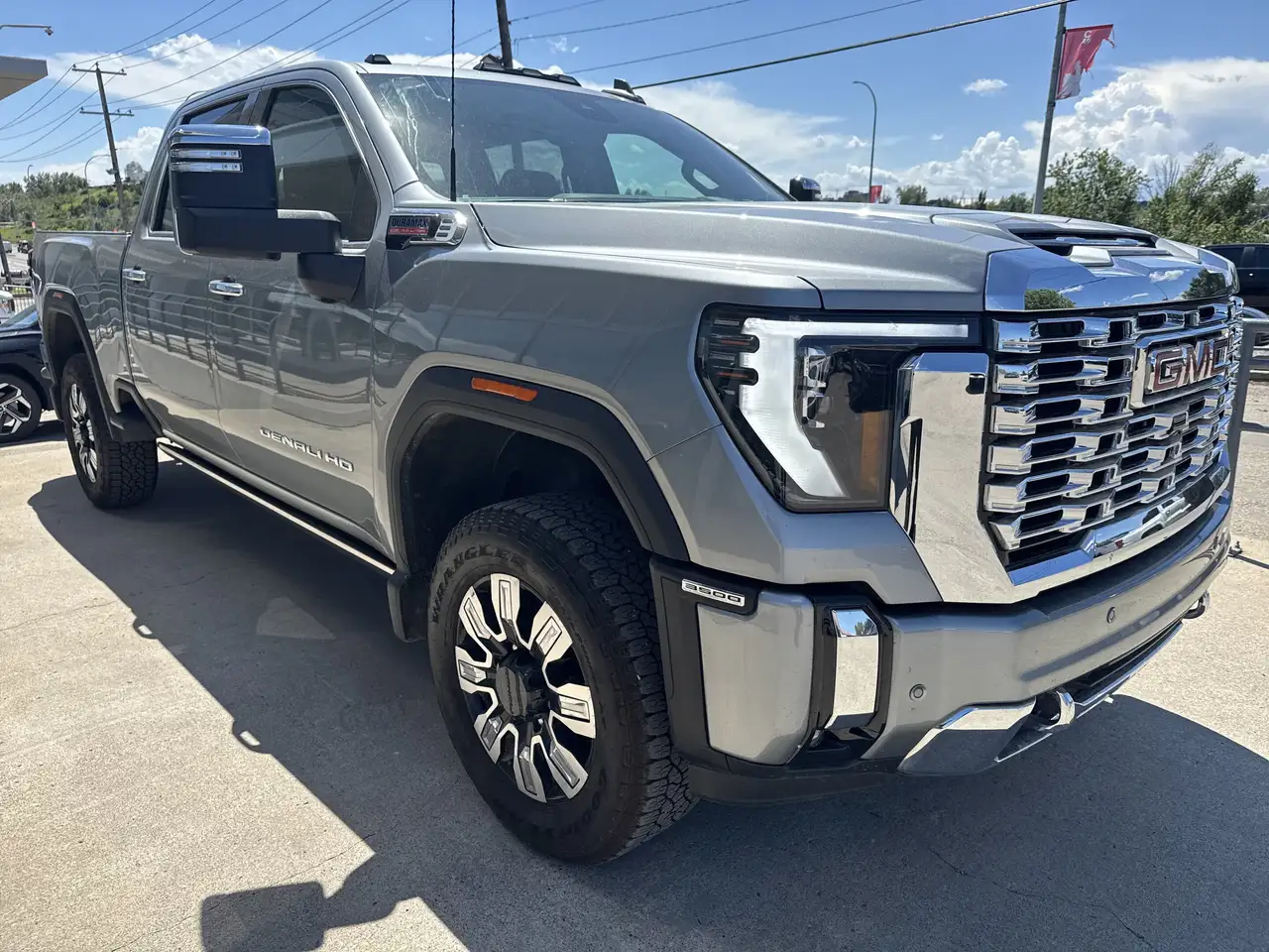 GMC Sierra 3500HD снимка GMC Sierra 3500HD
