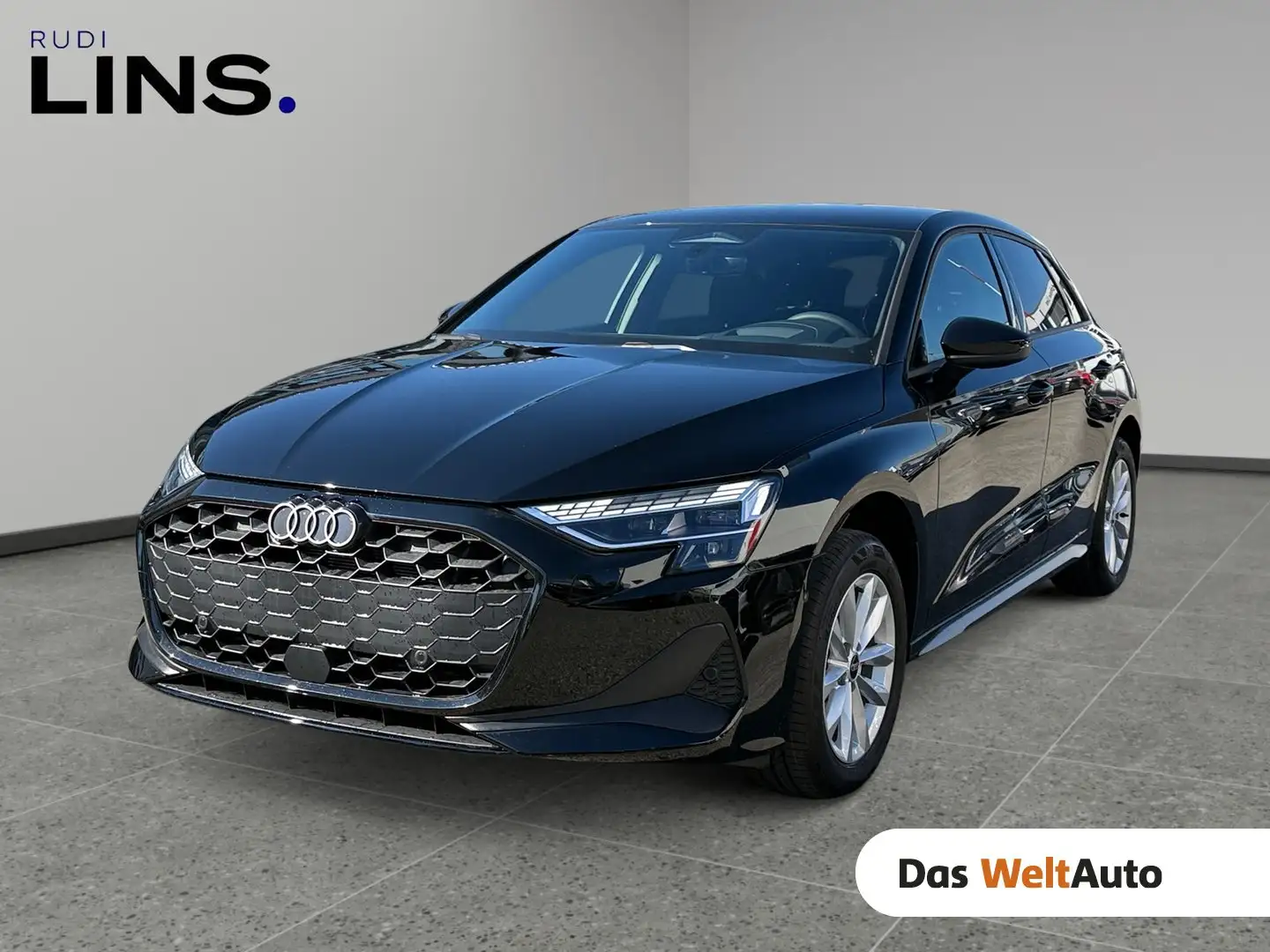 Audi A3 30 TFSI Schwarz - 1