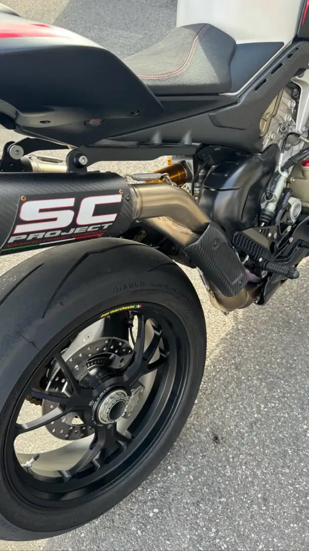 Ducati Panigale V4 TUTTA MODIFICATA BARNI - 2