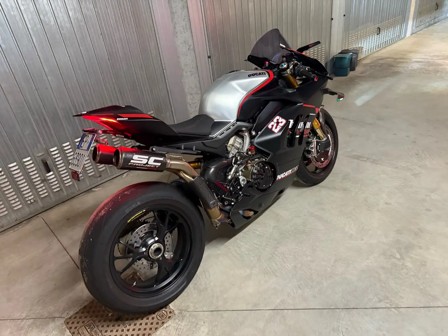 Ducati Panigale V4 TUTTA MODIFICATA BARNI - 1