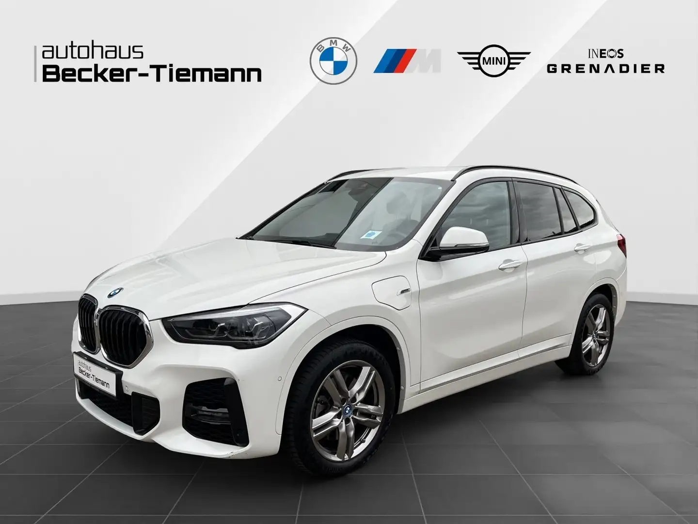BMW X1 xDrive25e M-Sport | AHK | HUD | DAB Blanc - 1
