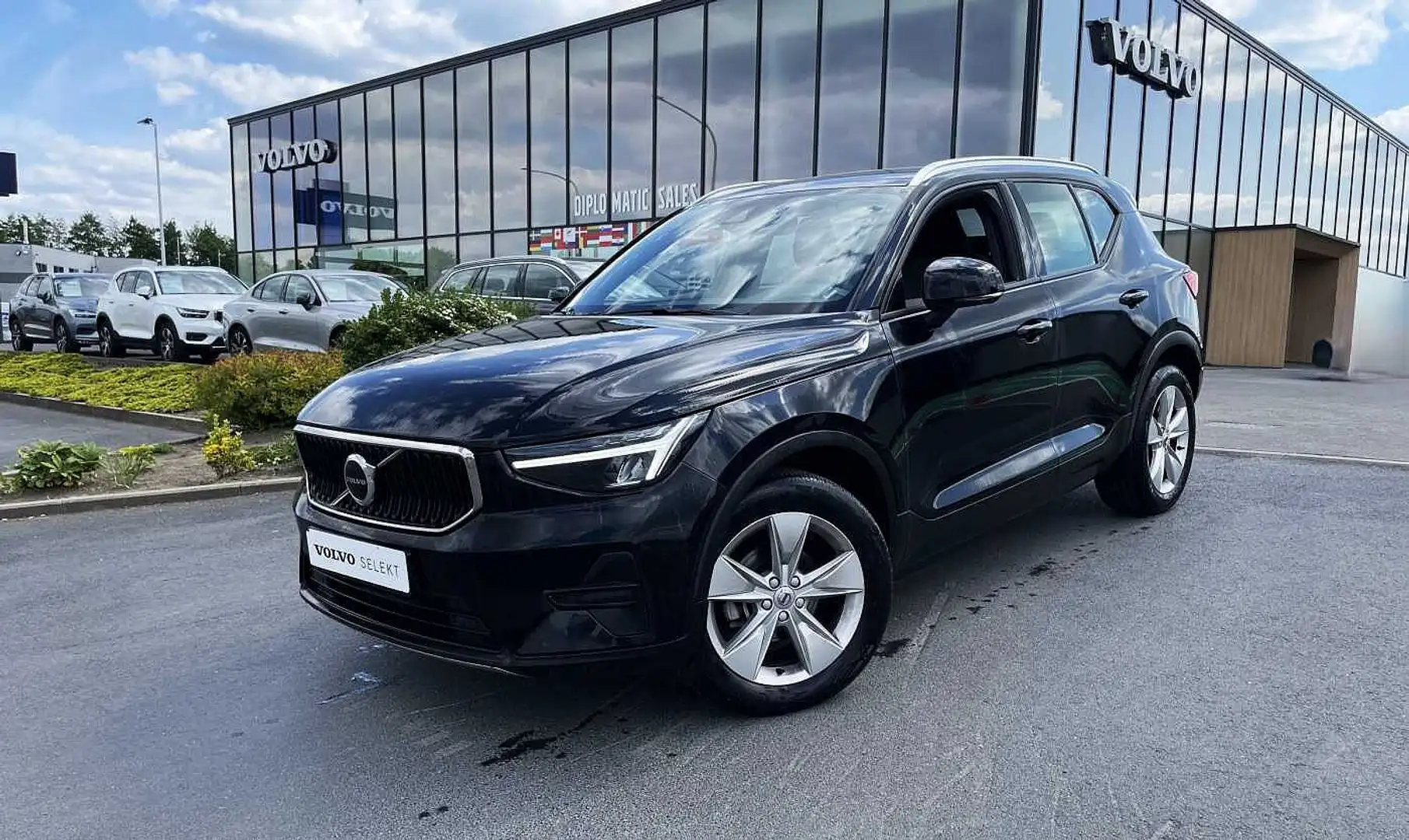 Volvo XC40 Core, T2 Automatique Noir - 1