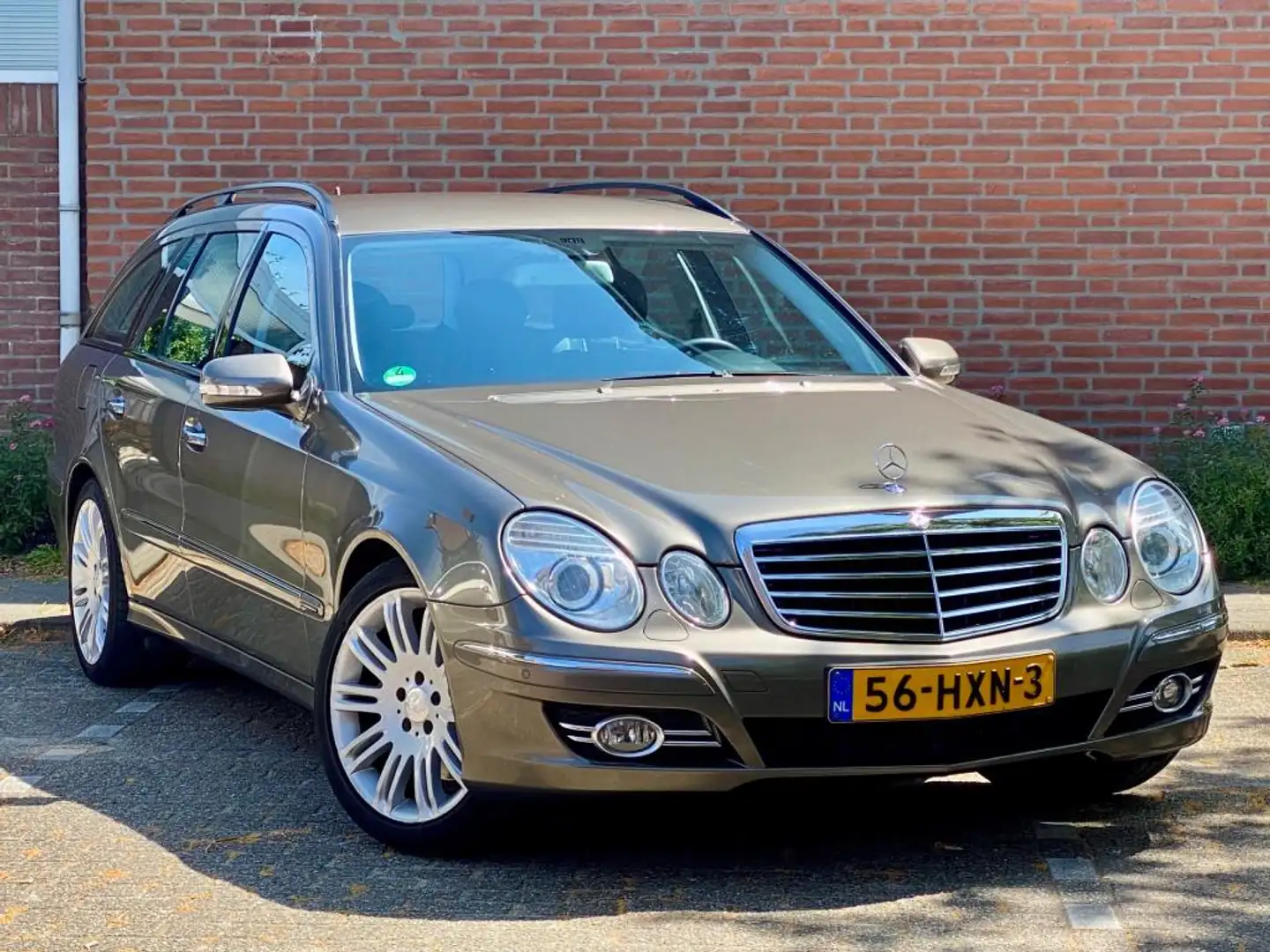 Mercedes-Benz E 230 Estate Business Edition Avantgarde Gris - 2