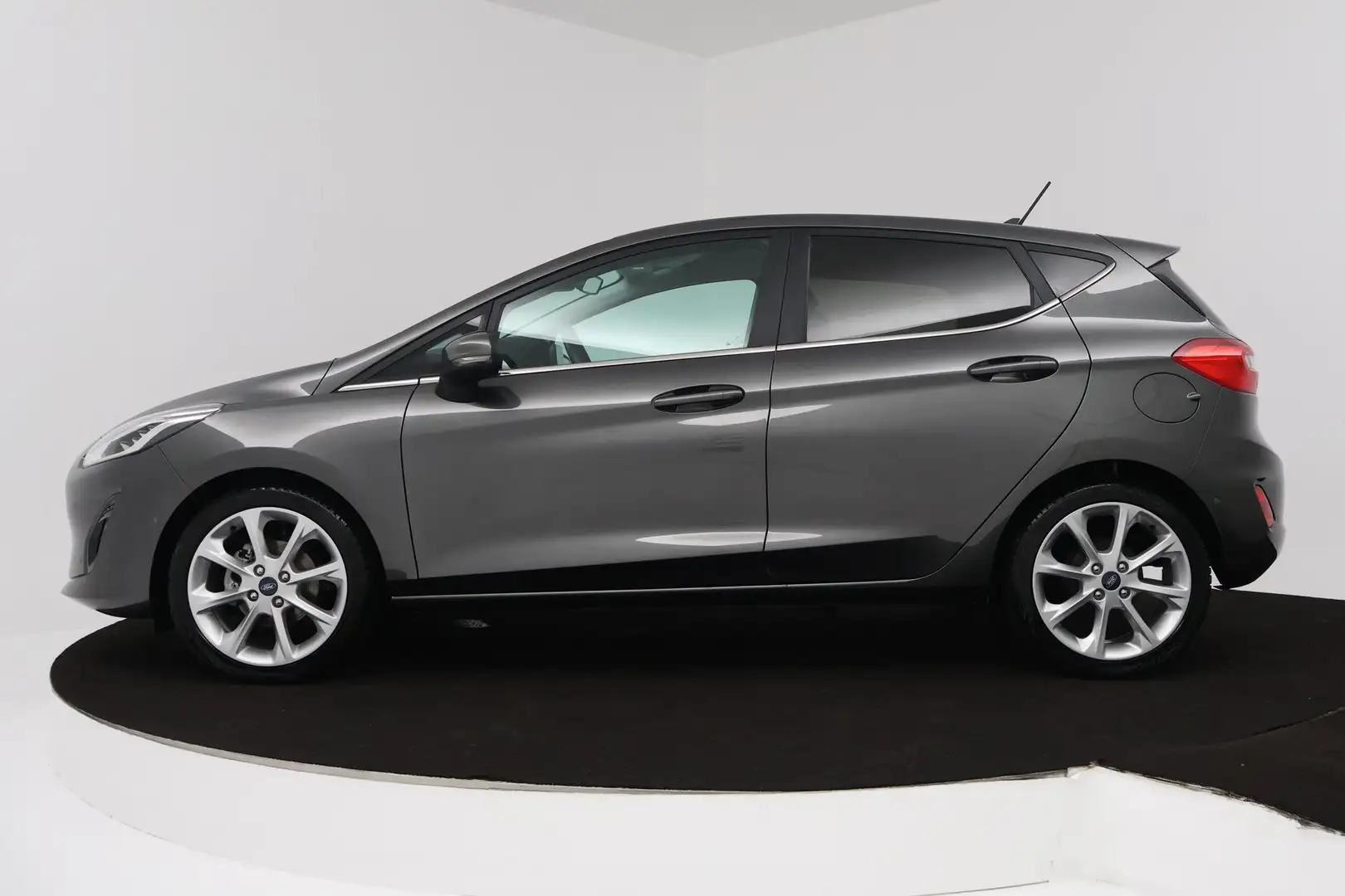 Ford Fiesta 1.0 EcoBoost Titanium Business (NAVIGATIE, PARKEER Gris - 2