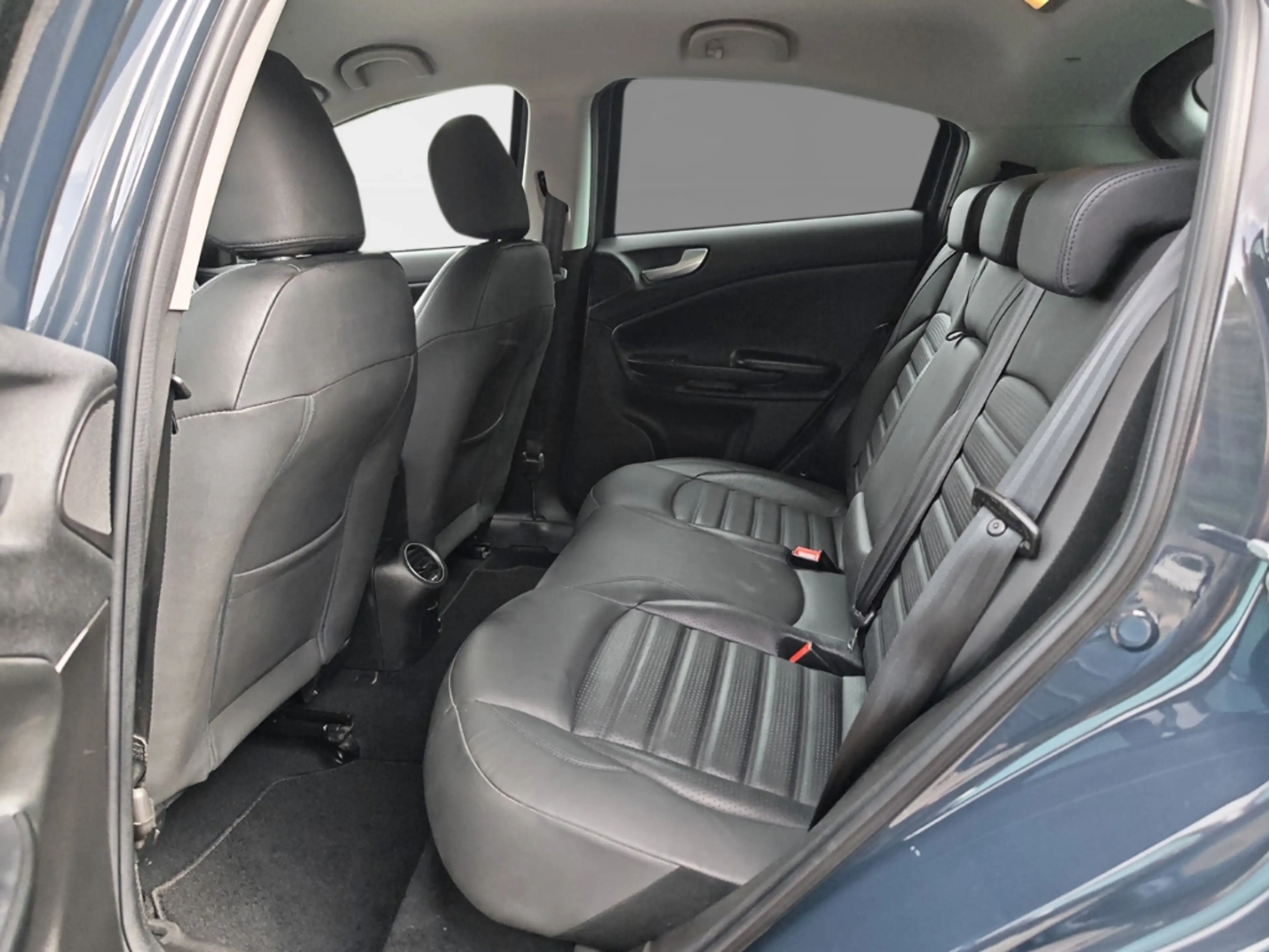 Alfa Romeo Giulietta 1.4 Super +Leder +Sitzheizung +Navi — photo 9