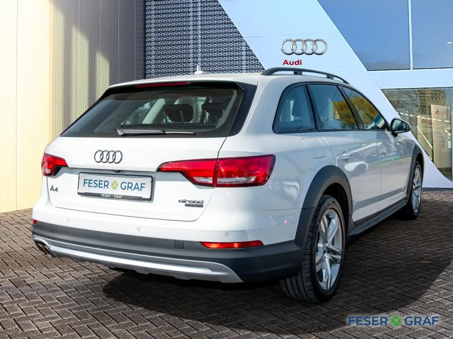 Audi A4 allroad 2.0 TDI S tronic /Navi+/HuD/AHK/Kamera Weiß - 2