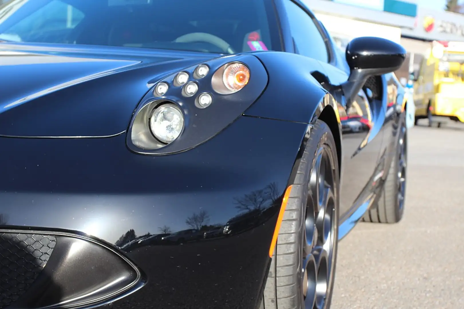Alfa Romeo 4C Noir - 2