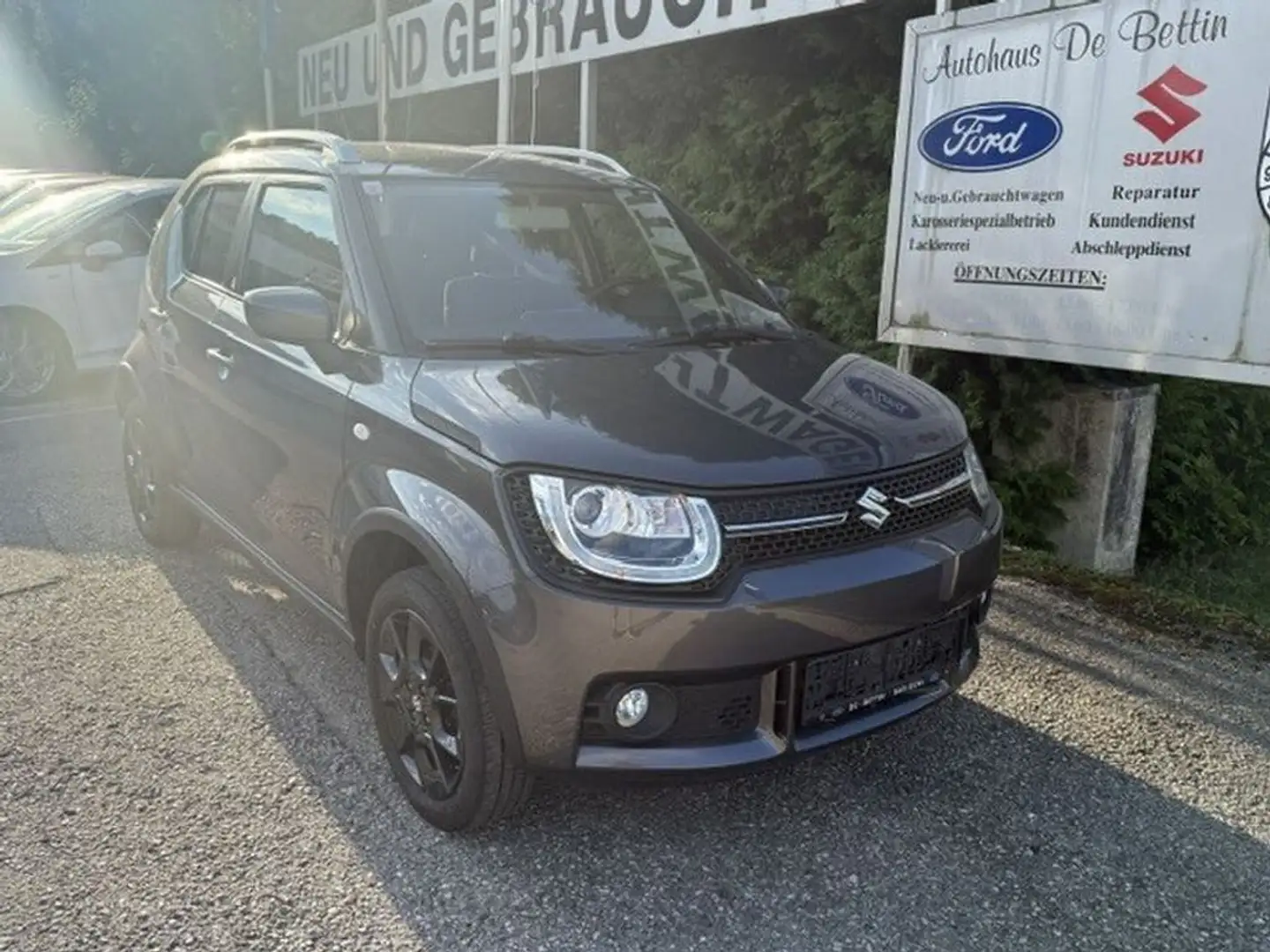 Suzuki Ignis 1,2 DualJet Hybrid 4WD shine Grau - 2