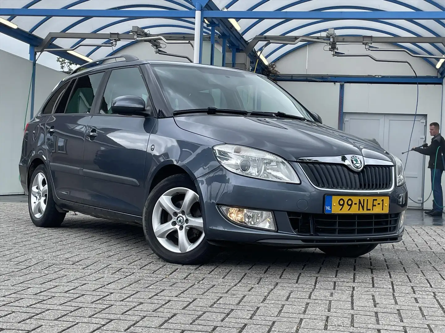 Skoda Fabia 1.2 TDI COMBI / NL auto / Cruise / Airco / Trekhaa Grau - 2