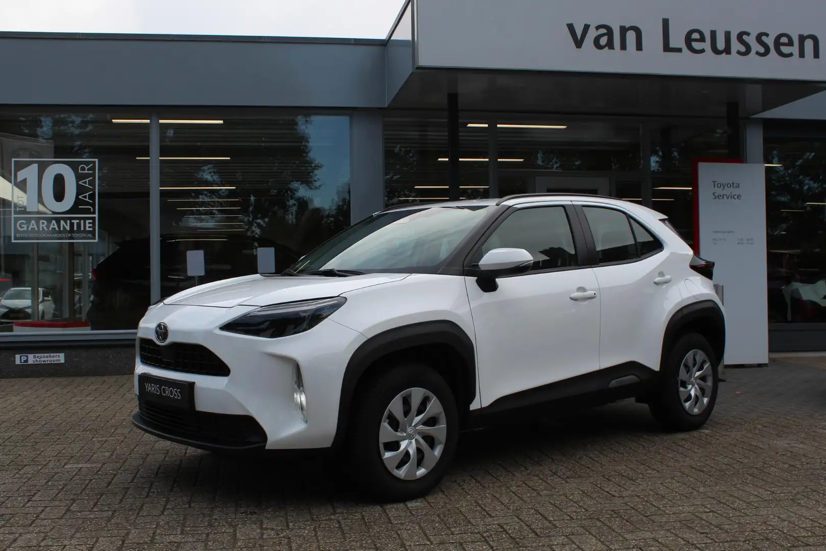 Toyota Yaris Cross 1.5 Hybrid 115 PAS.STOEL IN HOOGTE VERSTELBAAR ALL - 1