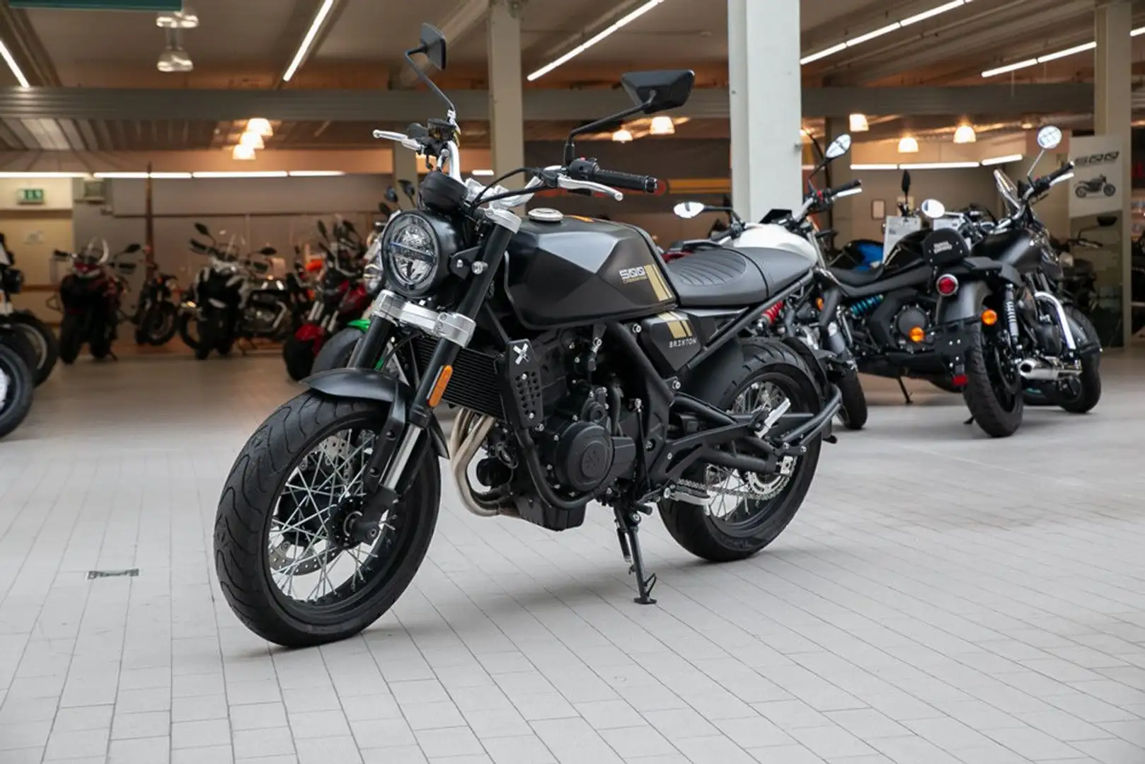 Brixton Crossfire 500 ABS , 4 JAHRE WERKSGARANTIE Schwarz - 2