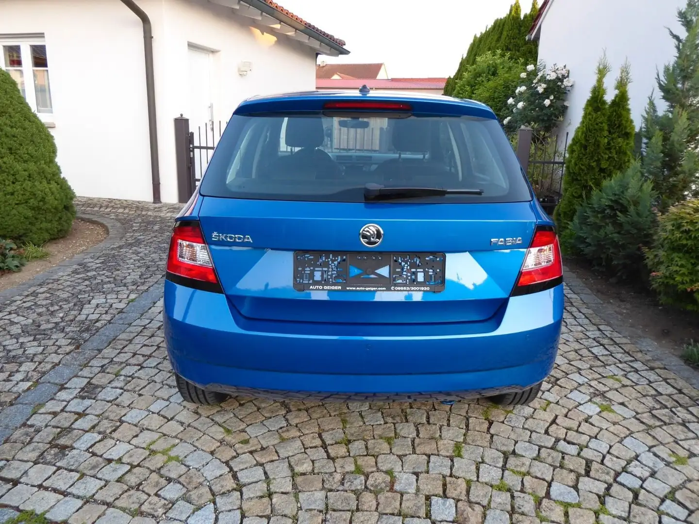 Skoda Fabia Fabia 1.0 TSIStyle Blau - 2