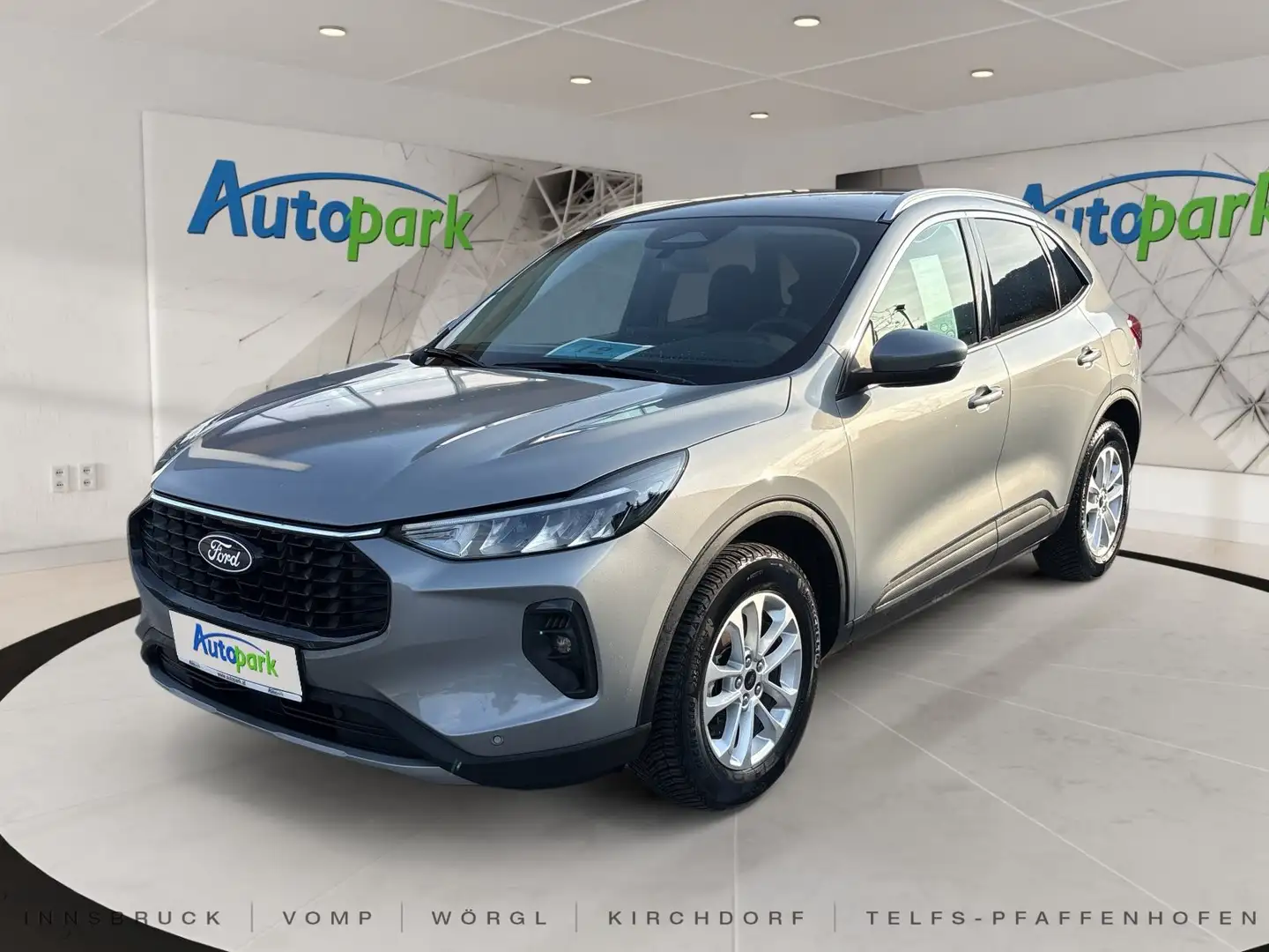 Ford Kuga FHEV Titanium CVT 4WD Silber - 1