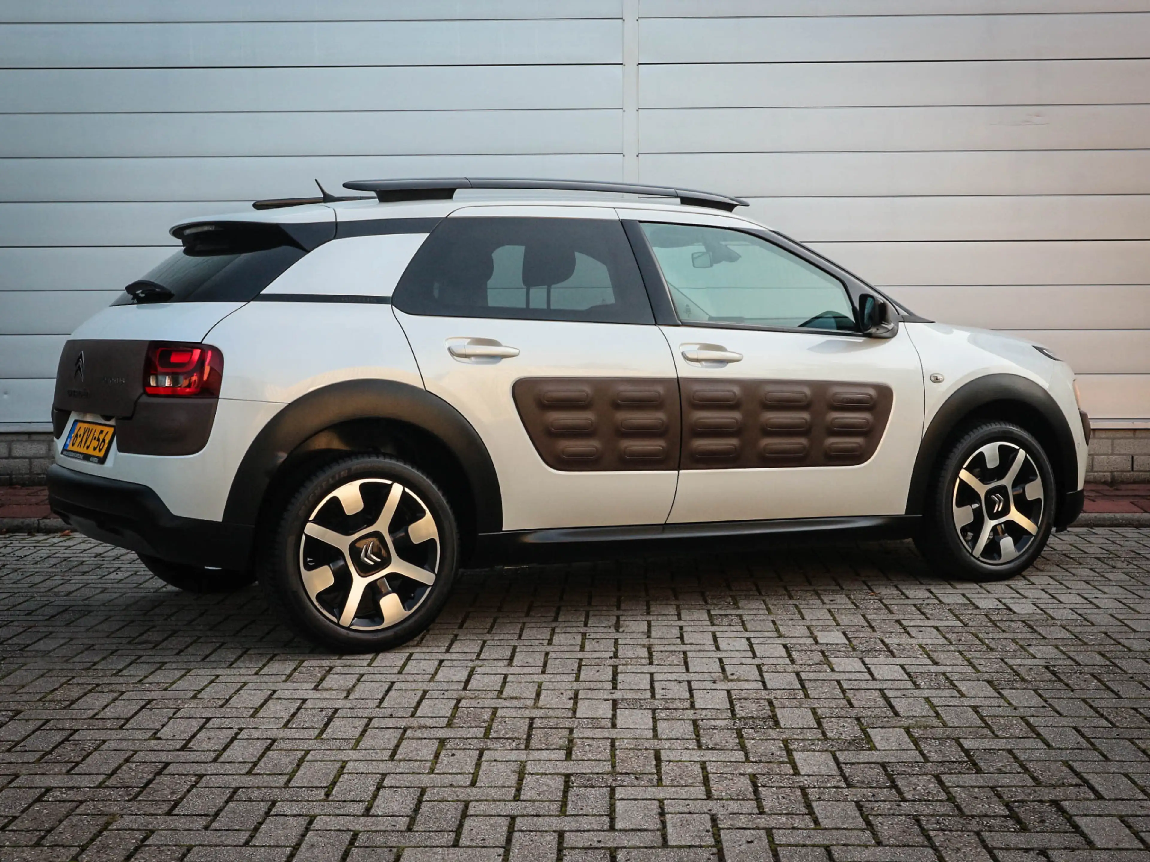 Citroen C4 Cactus 1.2 e-VTi Shine | Clima | Cruise | Navi | 17 inch — photo 4