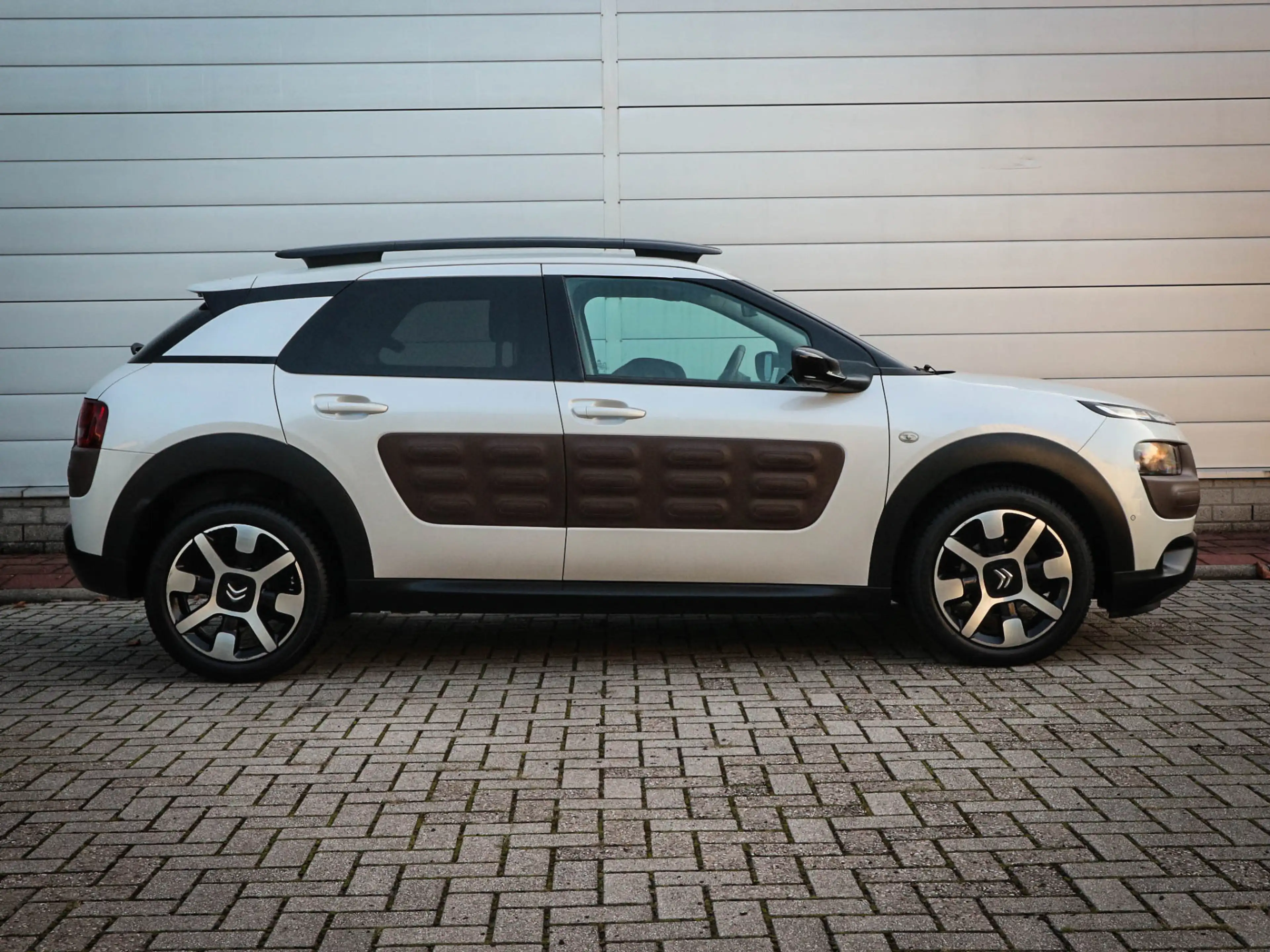 Citroen C4 Cactus 1.2 e-VTi Shine | Clima | Cruise | Navi | 17 inch — photo 12