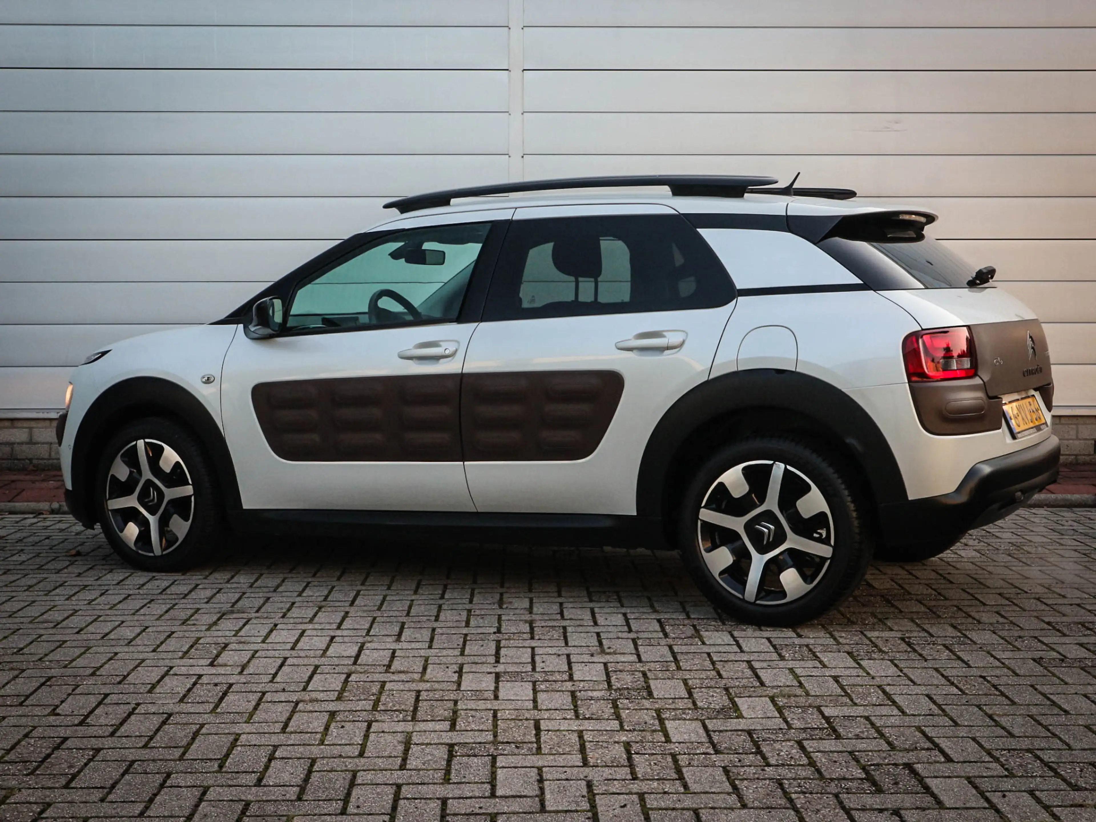 Citroen C4 Cactus 1.2 e-VTi Shine | Clima | Cruise | Navi | 17 inch — photo 10