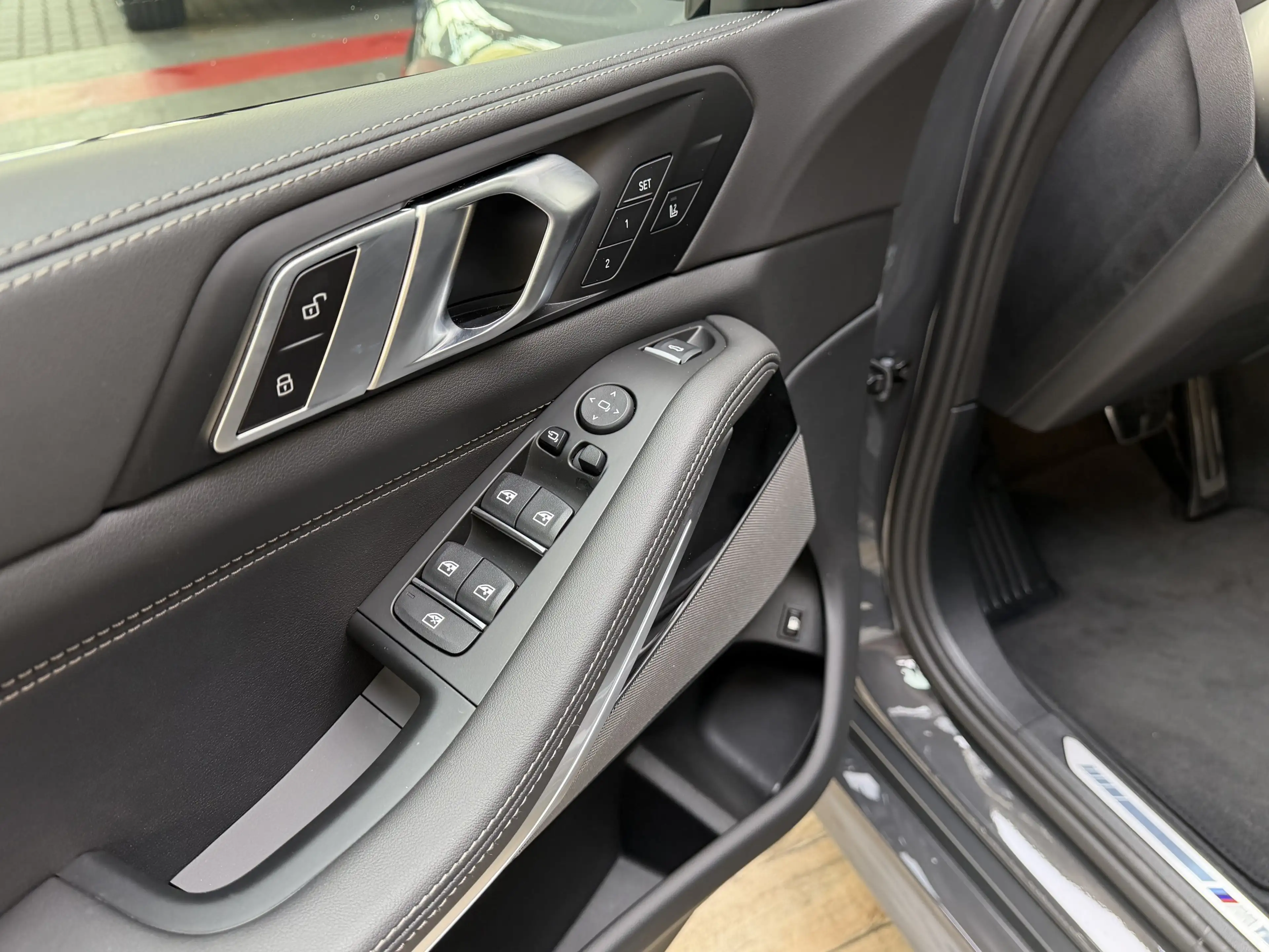 BMW X5 xDr50e M Sport Pro 22Zoll Pano Sitzlüft. AHK — photo 17