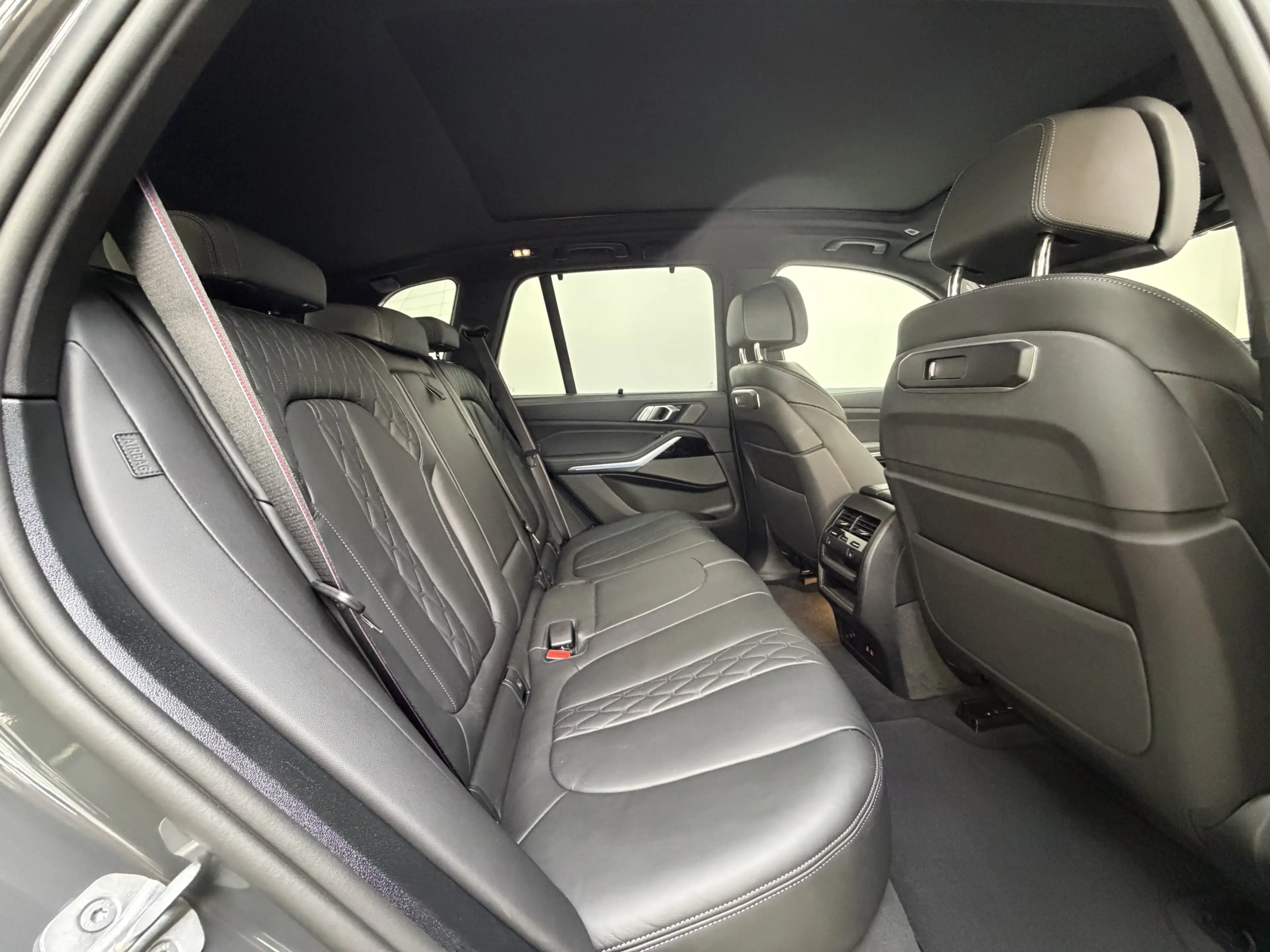 BMW X5 xDr50e M Sport Pro 22Zoll Pano Sitzlüft. AHK — photo 30