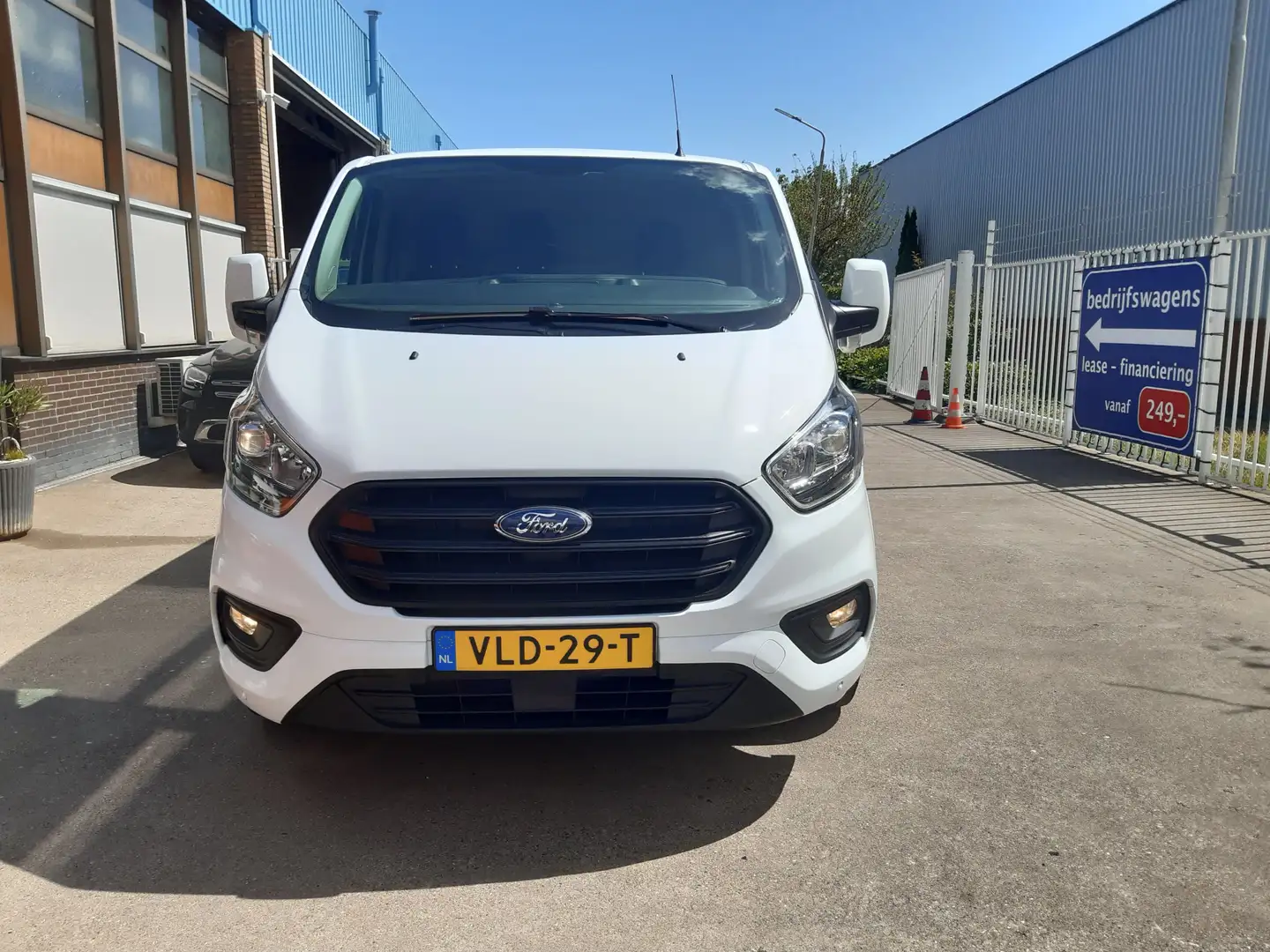 Ford Transit Custom 2.0 TDCI 96Kw/130Pk Airco , Cruisecontrol, Trekhaa Bianco - 2