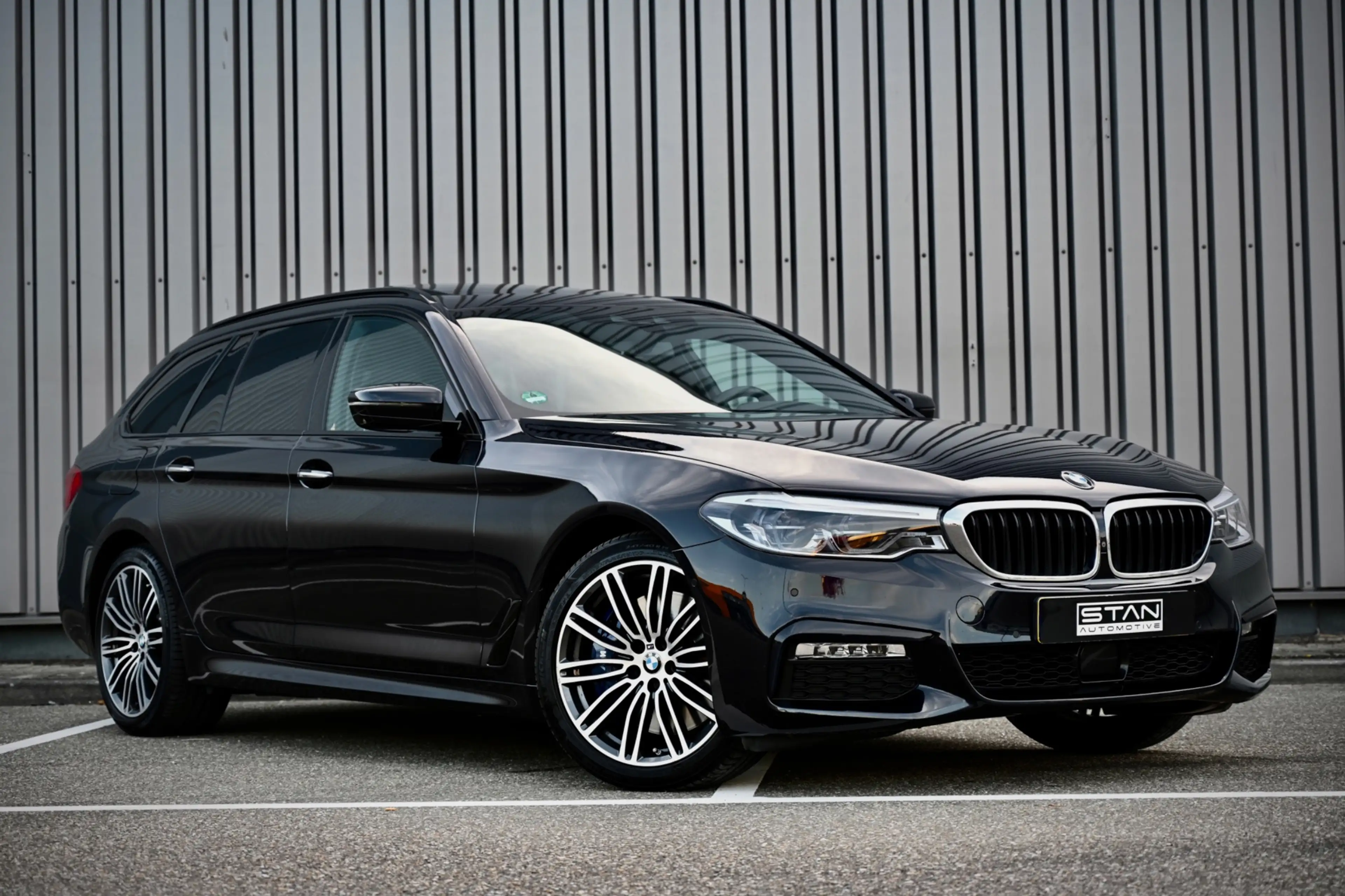 BMW 540 5-serie Touring 540i xDrive M-Sport High Executive