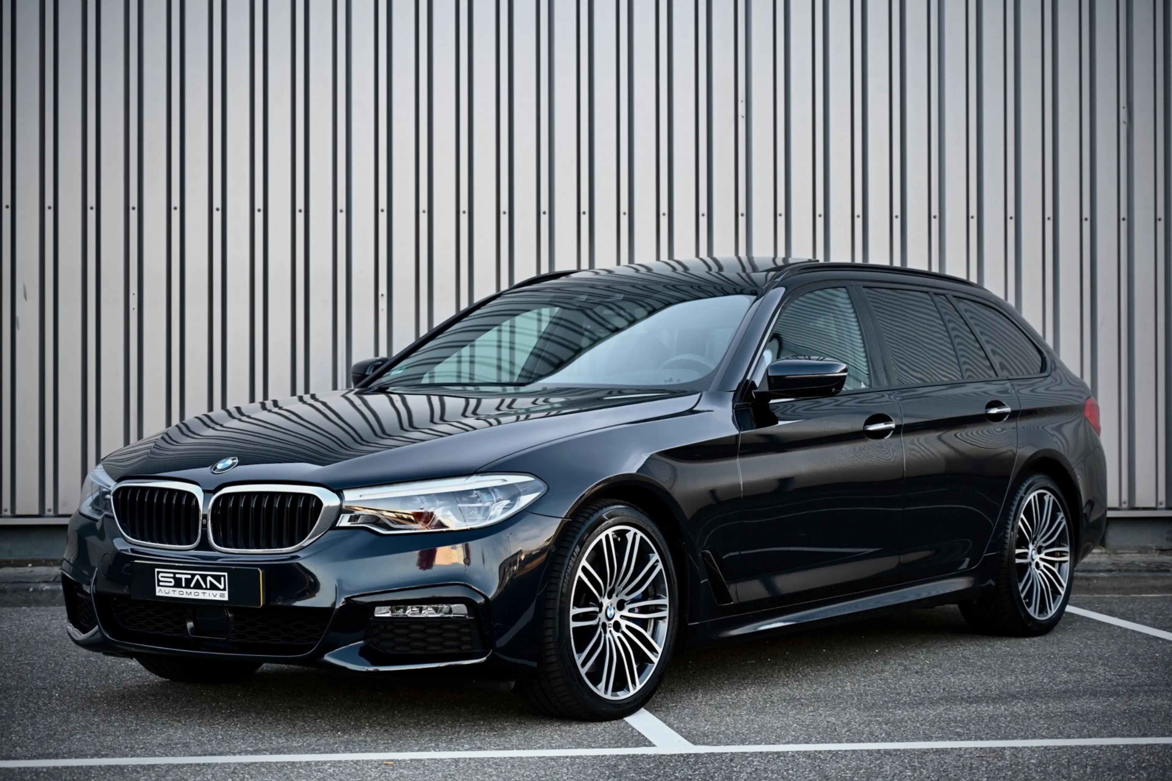 BMW 540 5-serie Touring 540i xDrive M-Sport High Executive — photo 3