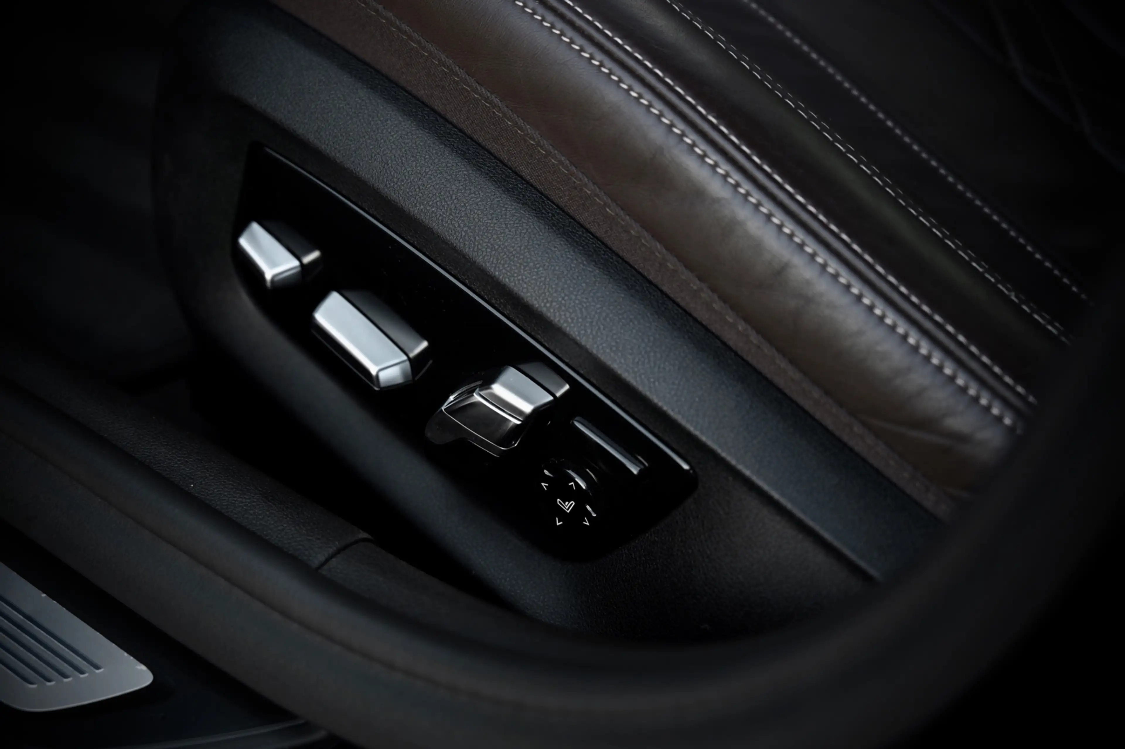 BMW 540 5-serie Touring 540i xDrive M-Sport High Executive — photo 14