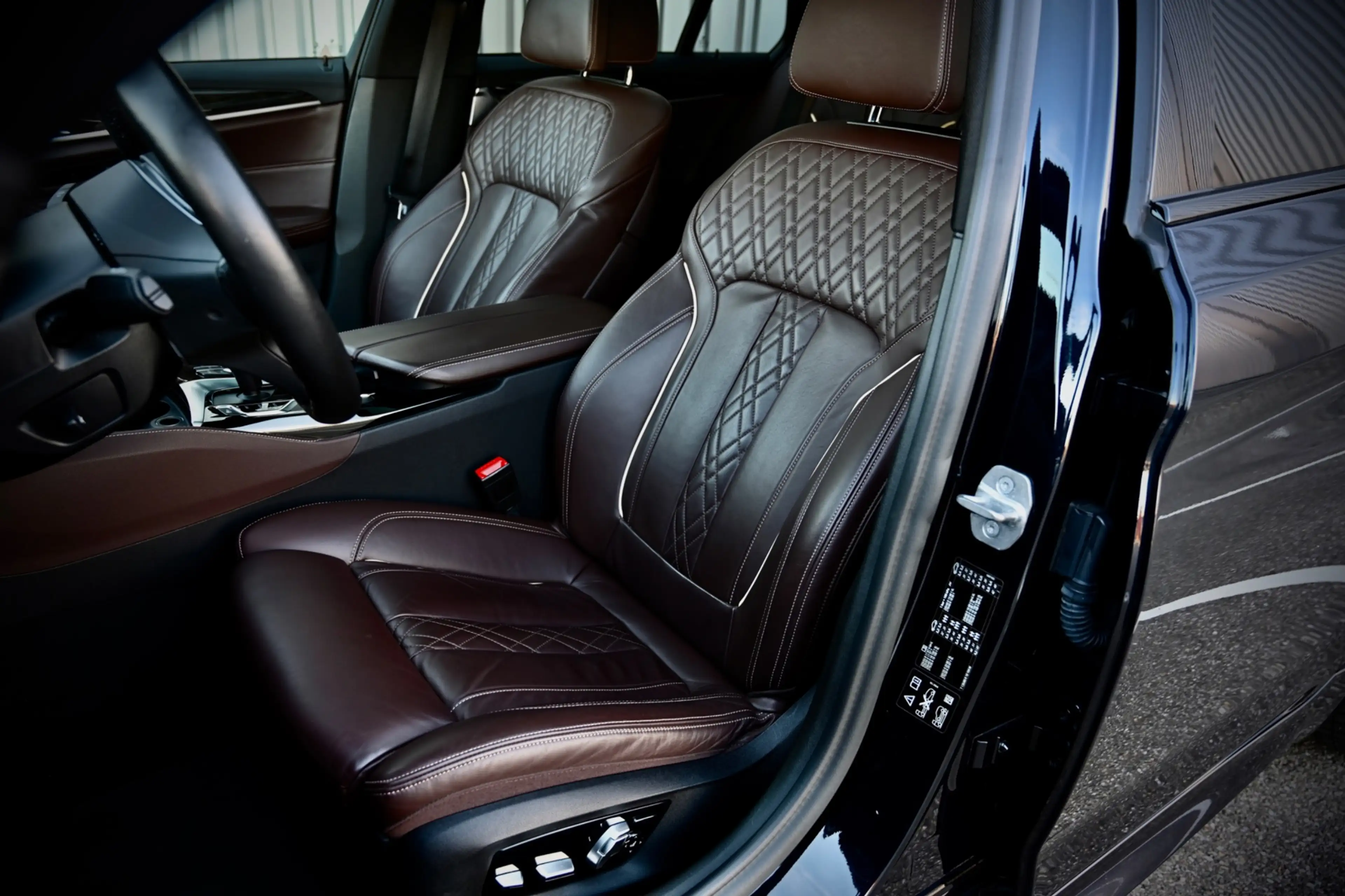 BMW 540 5-serie Touring 540i xDrive M-Sport High Executive — photo 12