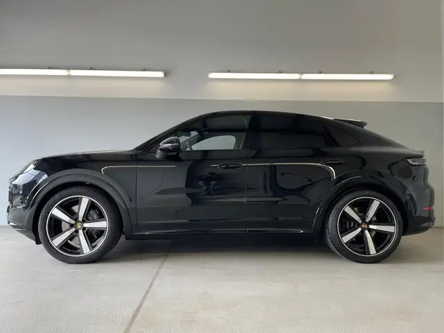 Porsche Cayenne GTS Coupe 4+1 Burmester+Nacht+AHK+22+PDCC+18Weg... Ansicht 3
