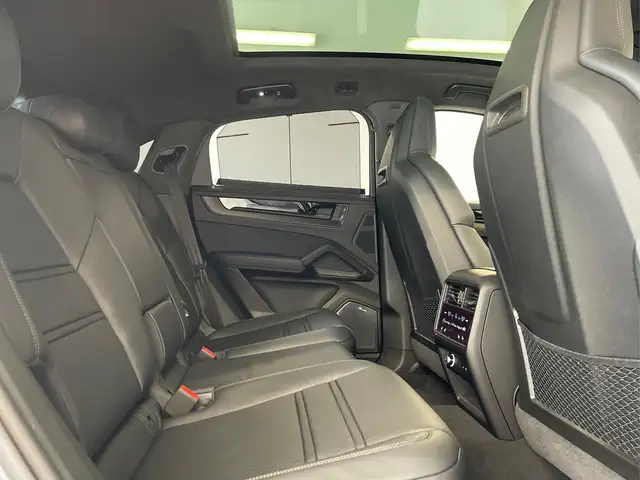 Porsche Cayenne GTS Coupe 4+1 Burmester+Nacht+AHK+22+PDCC+18Weg... Ansicht 21