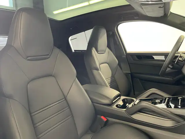 Porsche Cayenne GTS Coupe 4+1 Burmester+Nacht+AHK+22+PDCC+18Weg... Ansicht 19