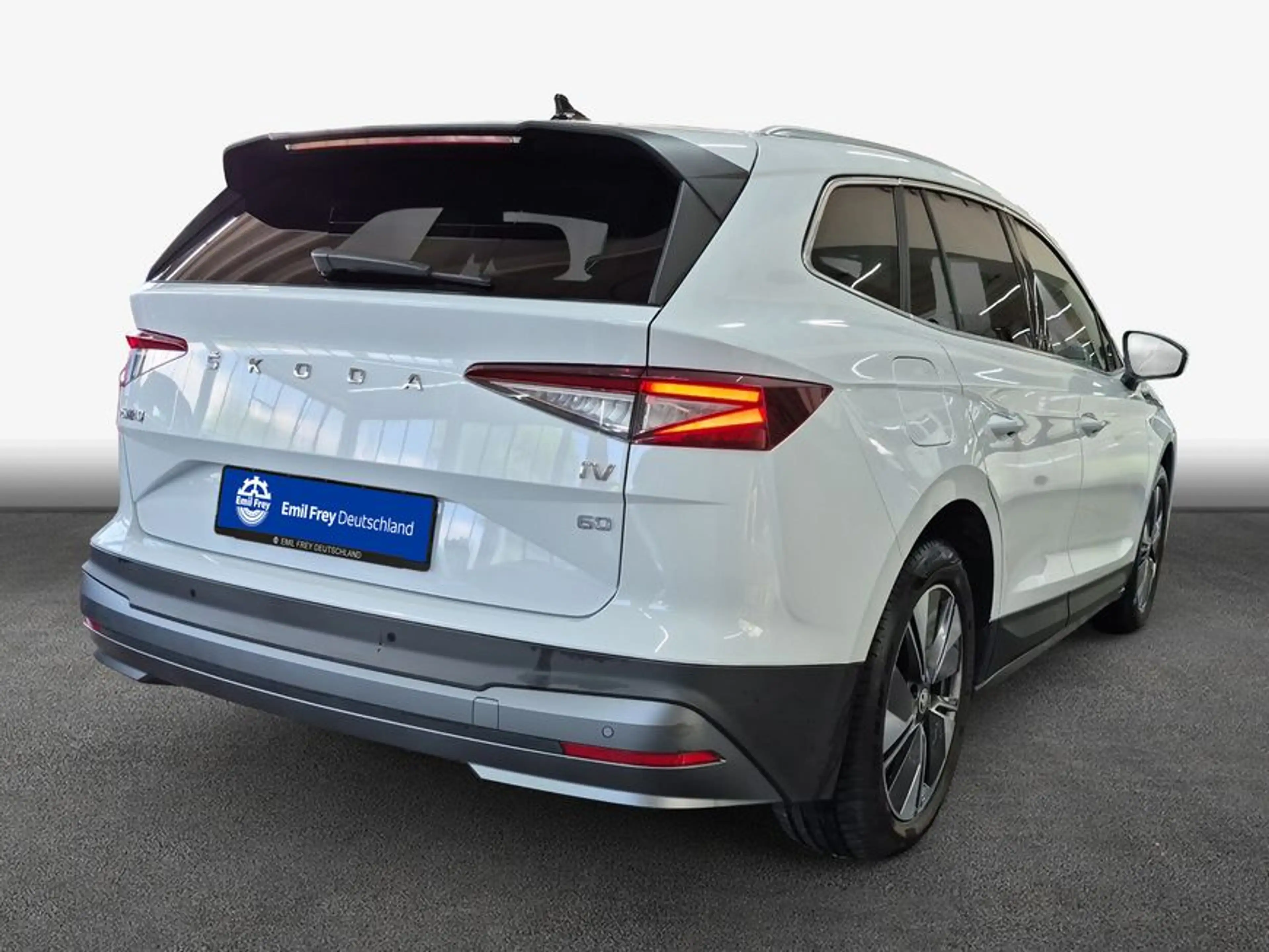 Skoda Enyaq iV 60 — photo 2